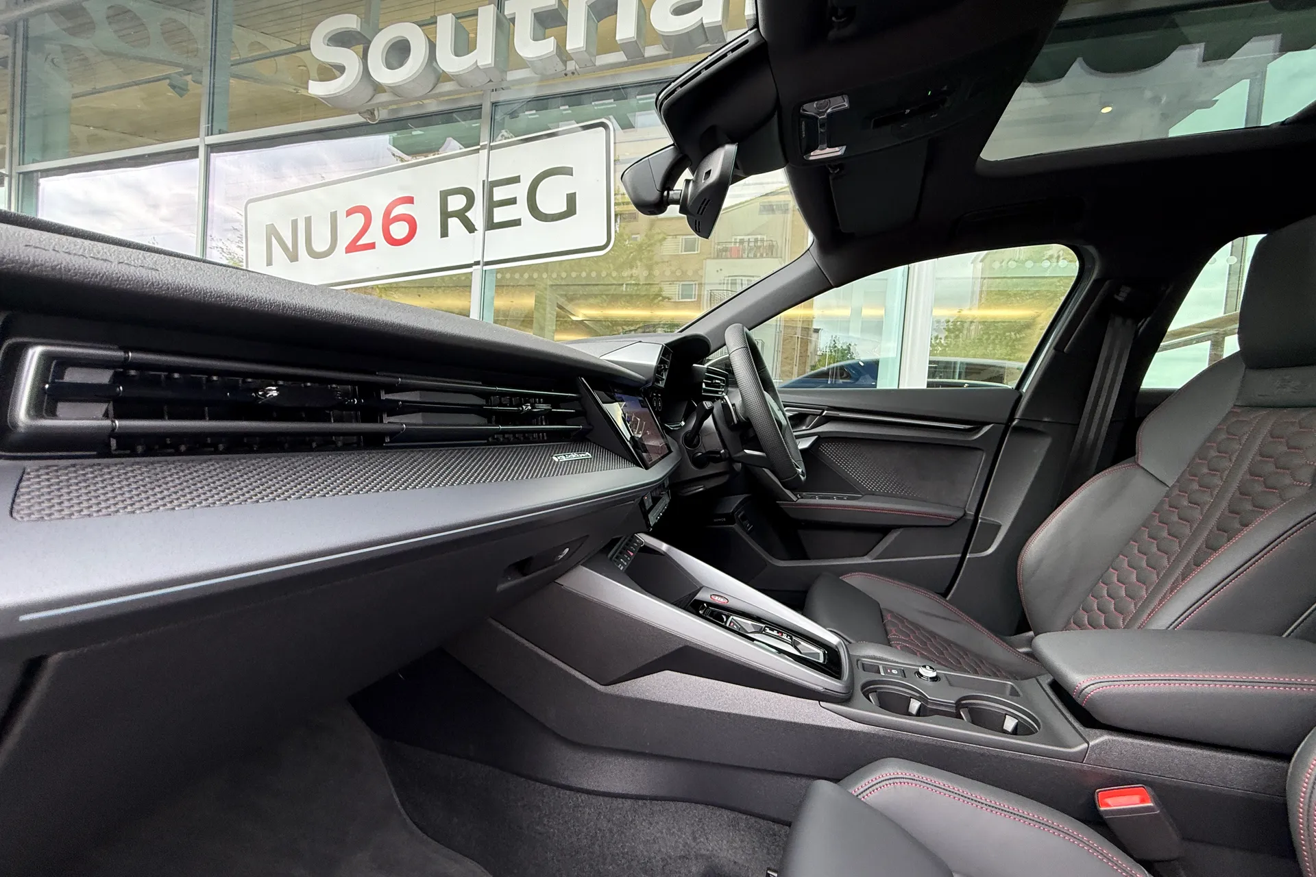 Audi RS3 thumbnail image number 12