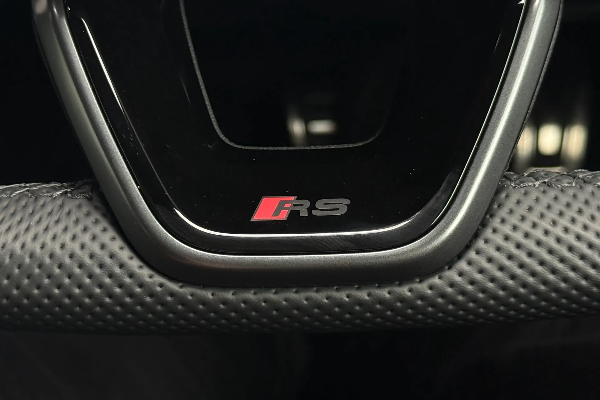 Audi RS3 thumbnail image number 21