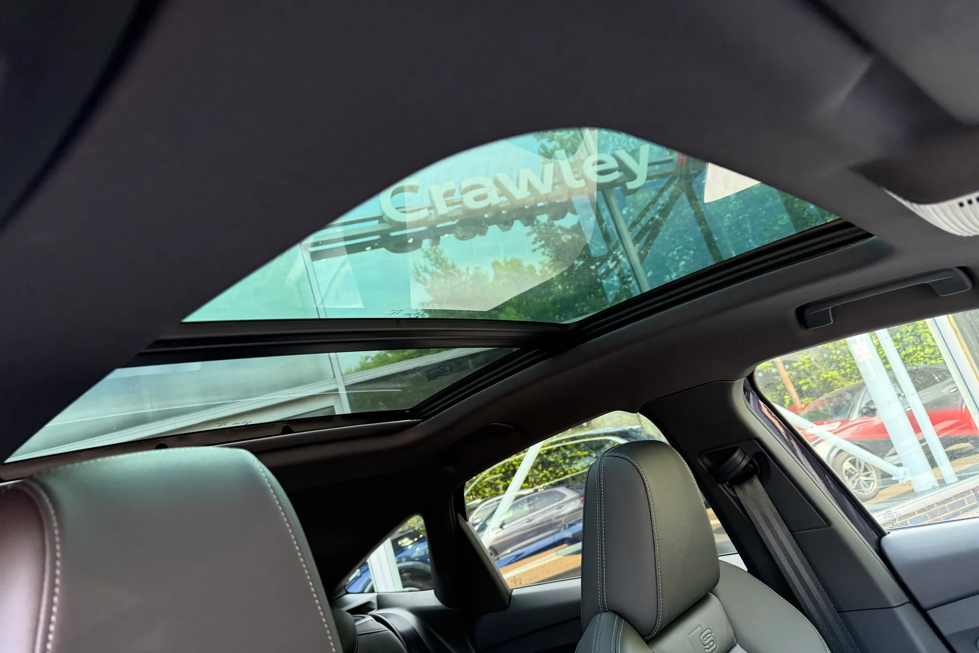 Audi Q4 thumbnail image number 31