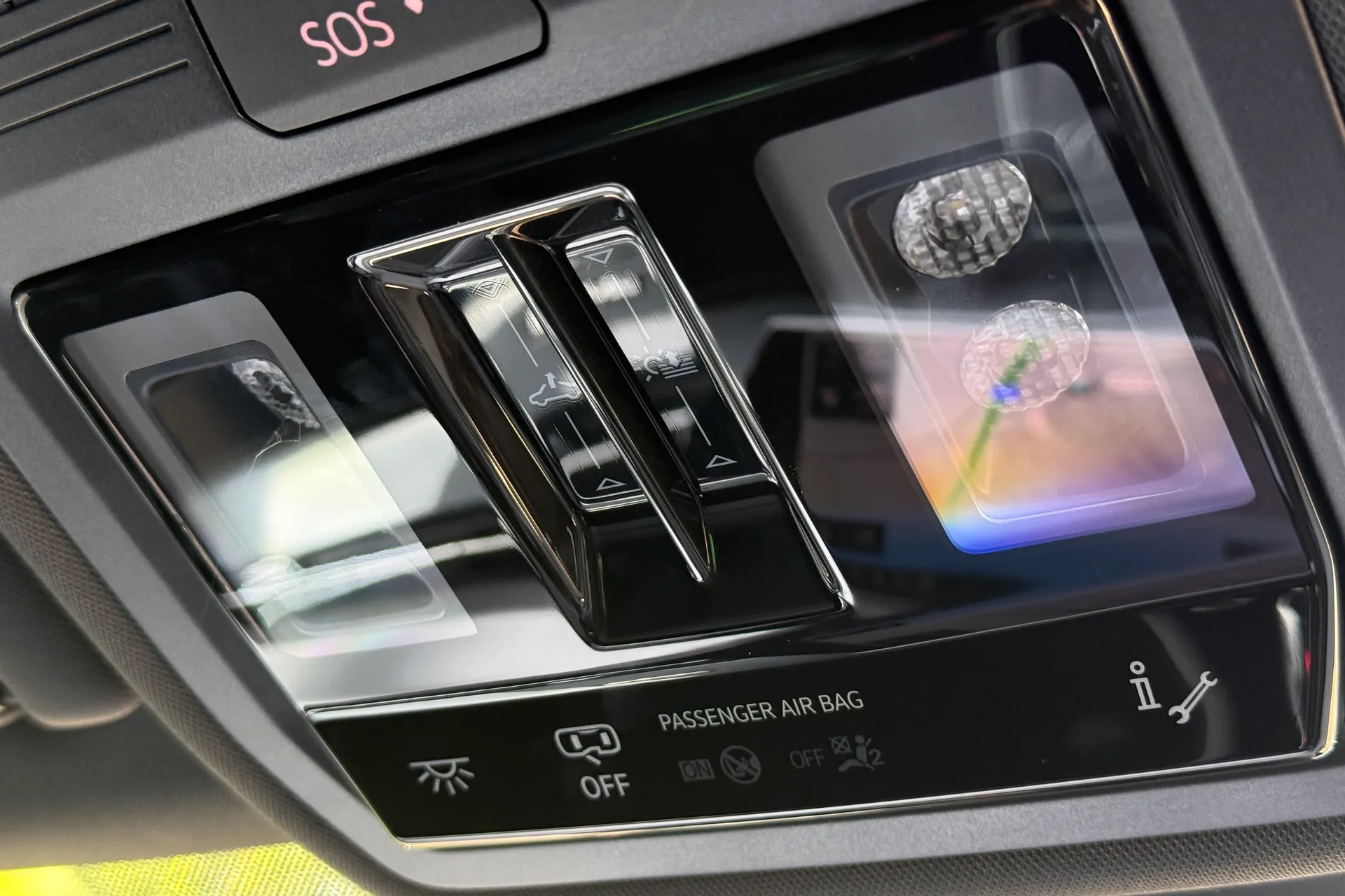 Audi Q4 thumbnail image number 22