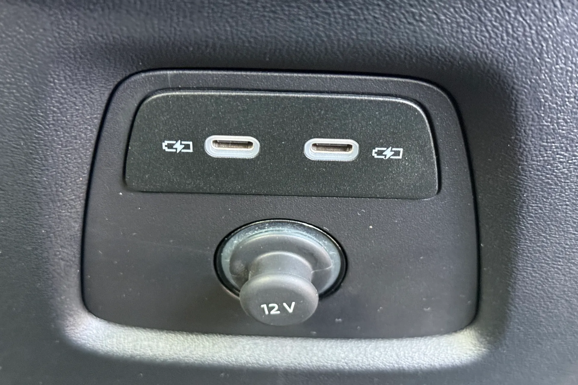 Audi Q4 thumbnail image number 37