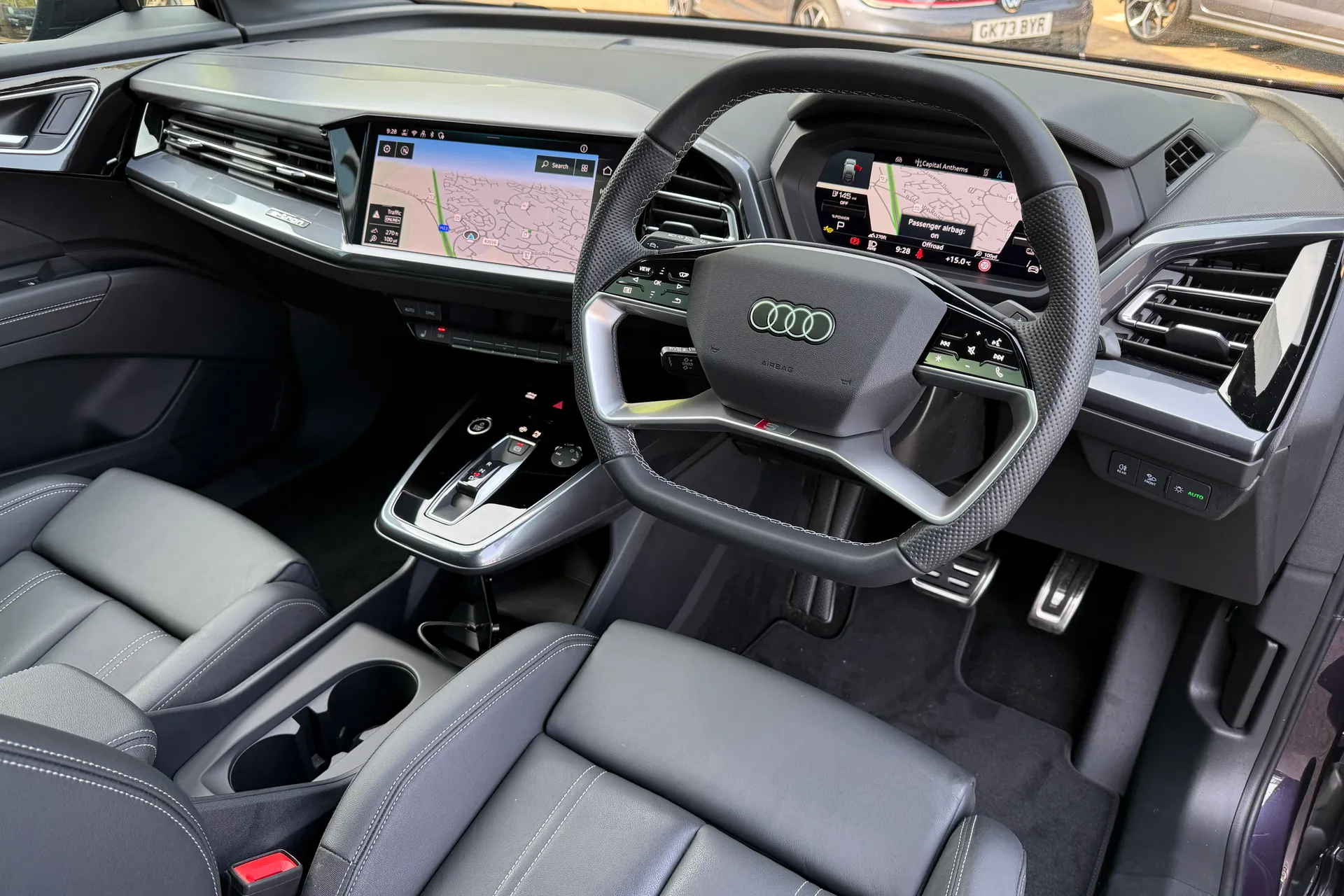 Audi Q4 thumbnail image number 28