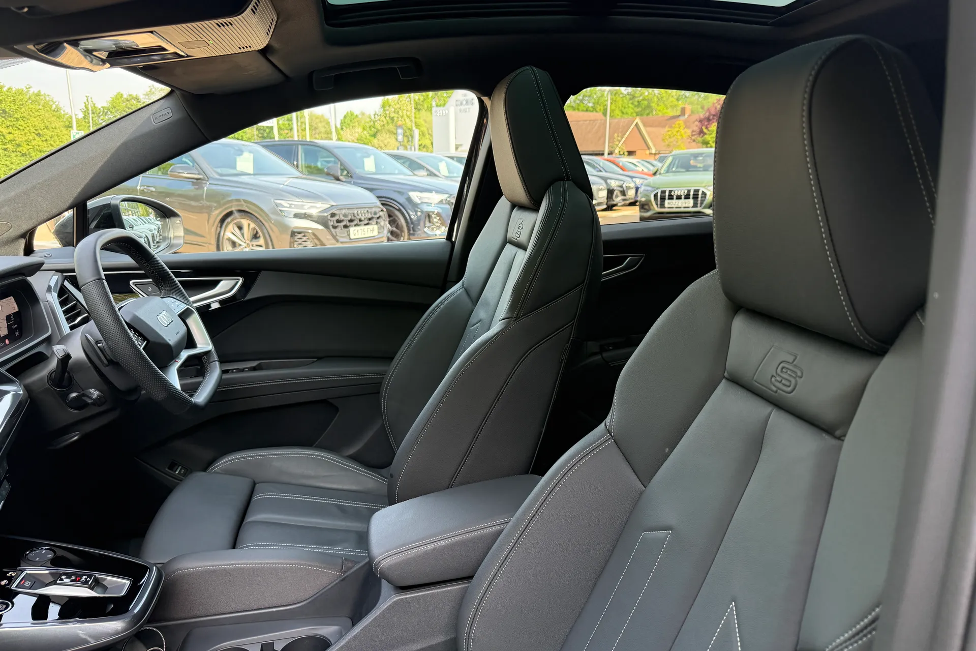 Audi Q4 thumbnail image number 55