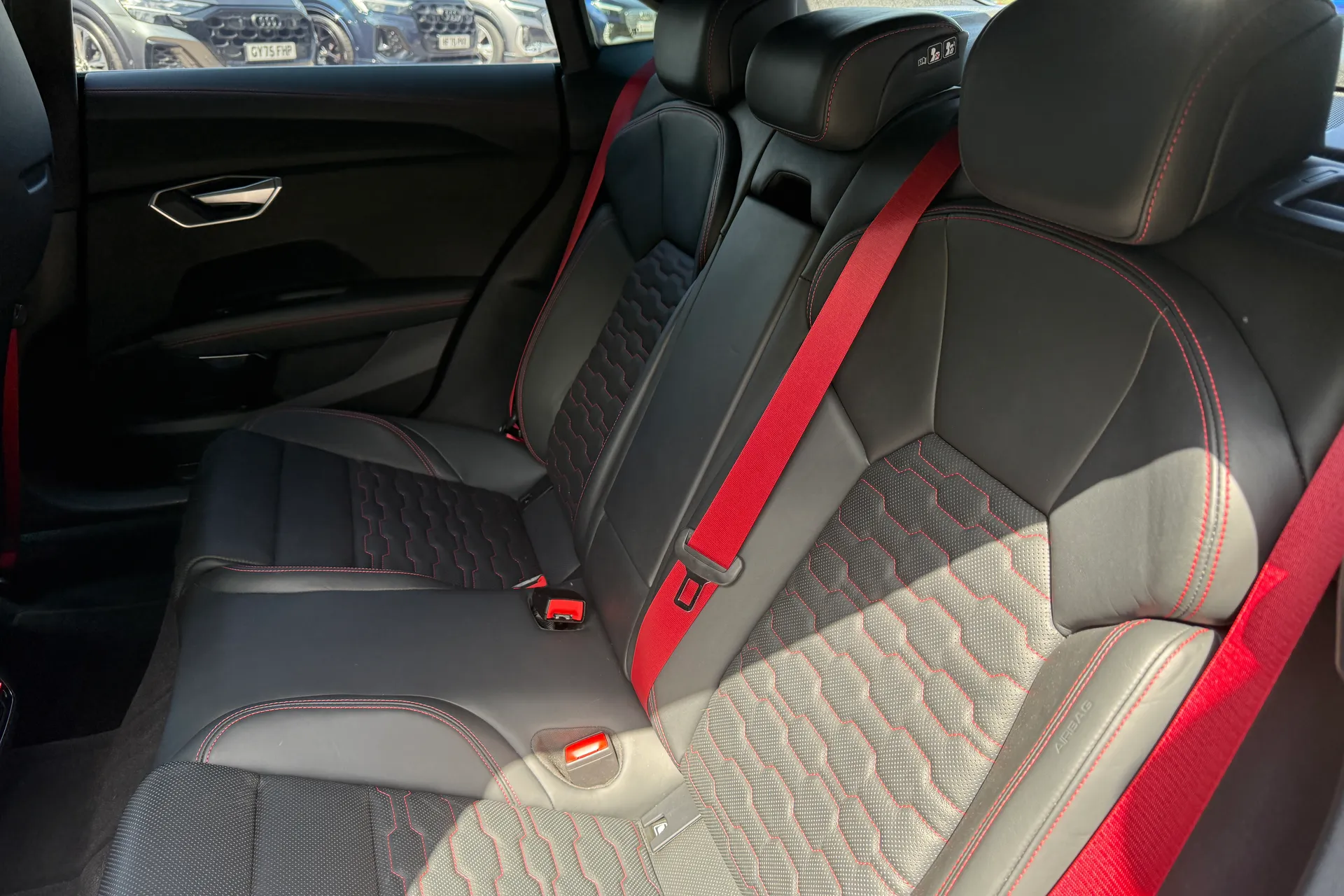 Audi RS e-tron GT thumbnail image number 49