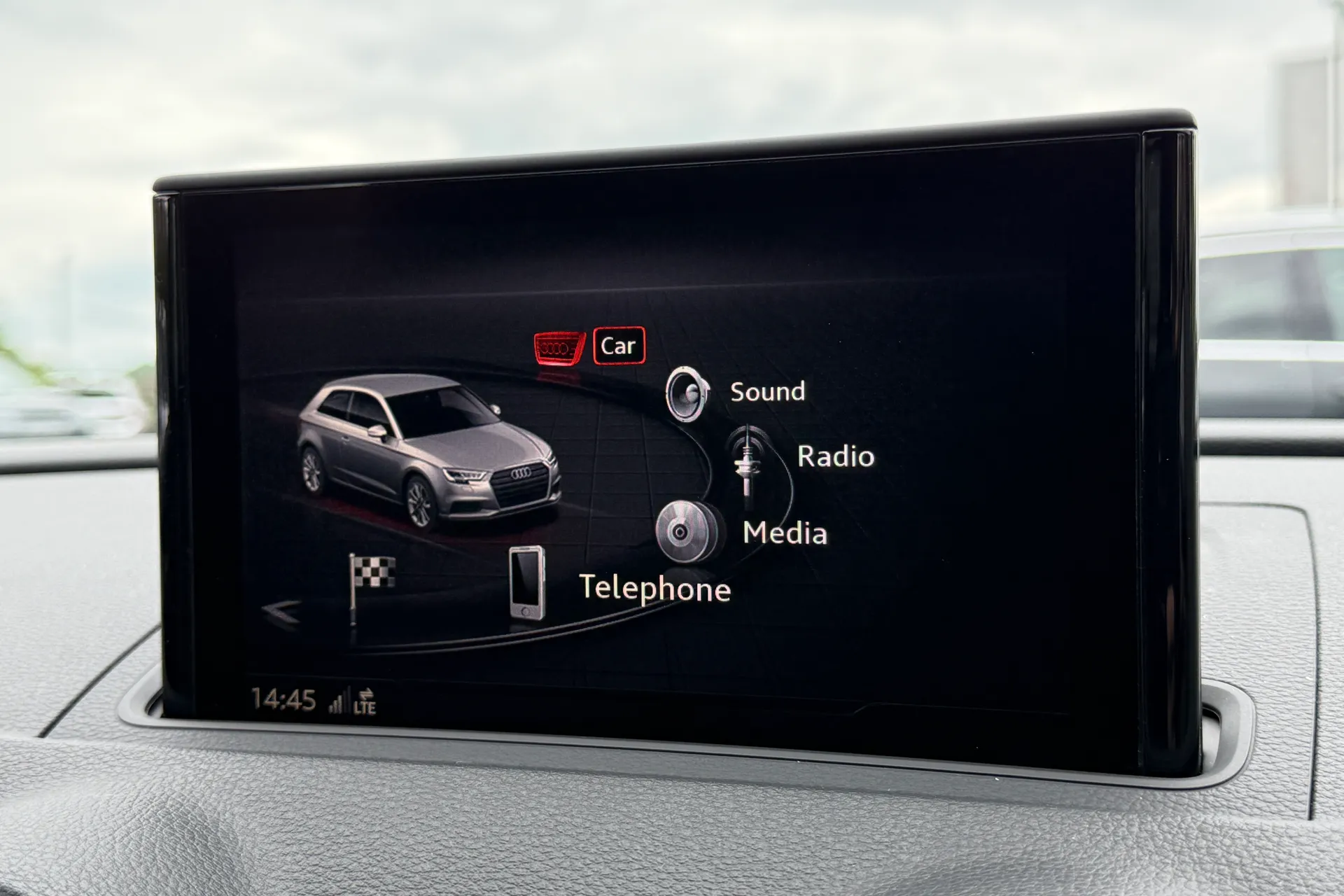 Audi A3 thumbnail image number 9