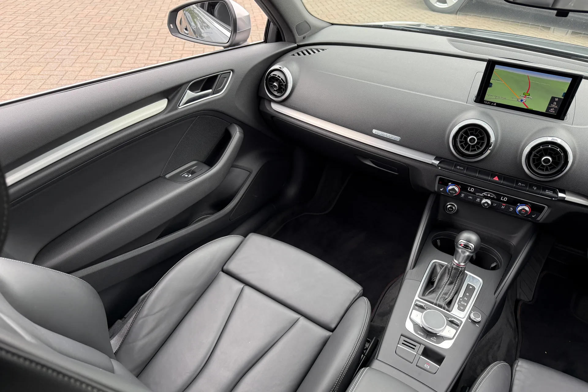 Audi A3 thumbnail image number 33