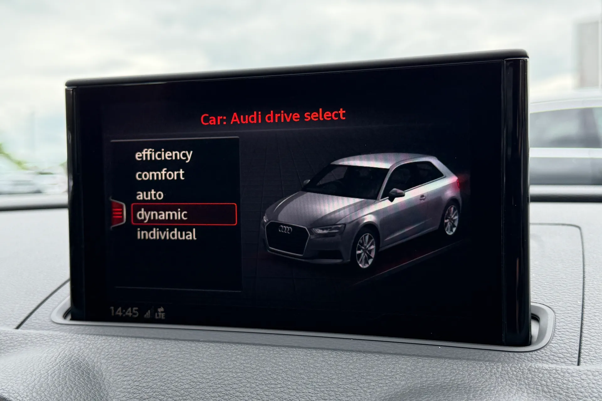 Audi A3 thumbnail image number 7
