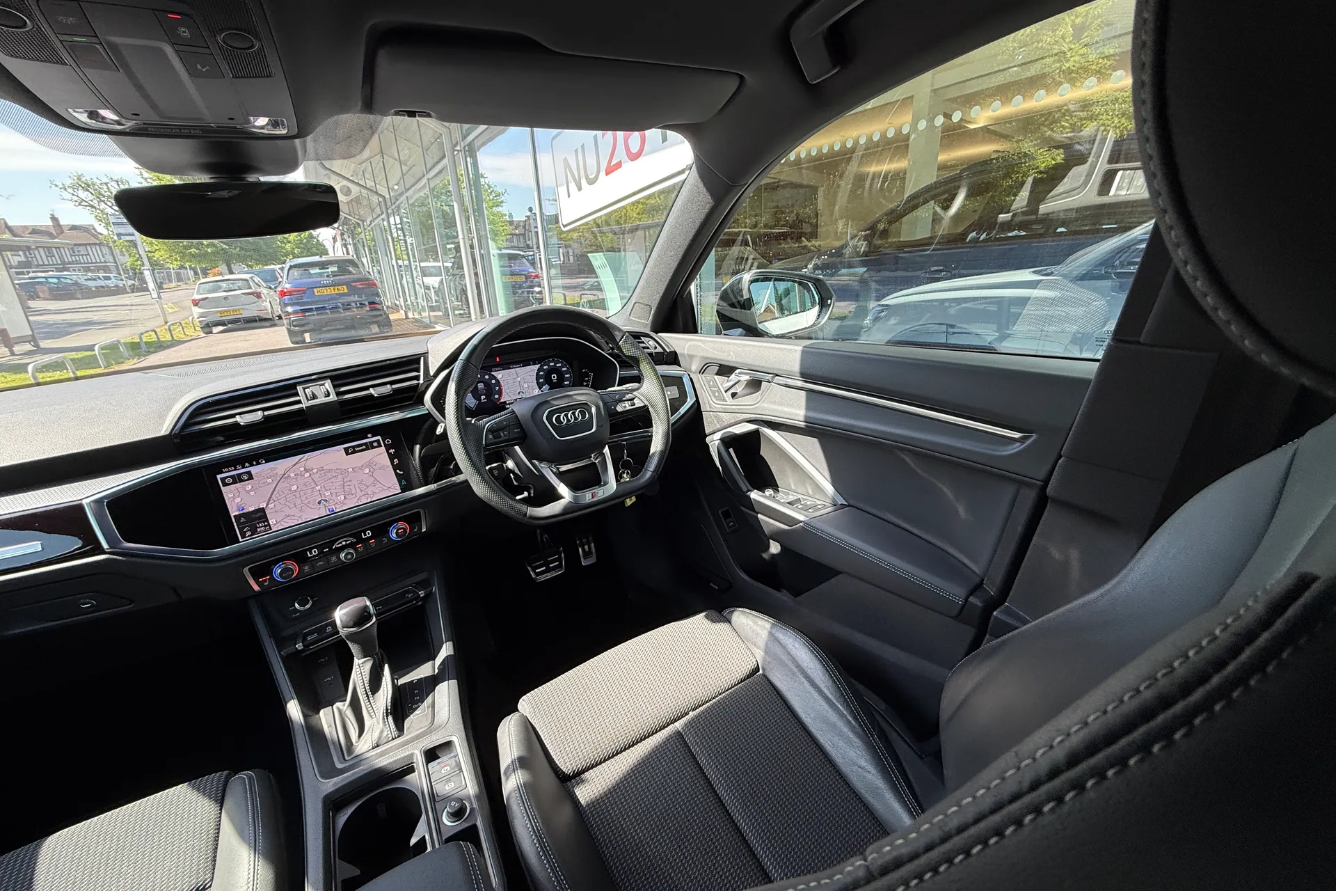 Audi Q3 thumbnail image number 47