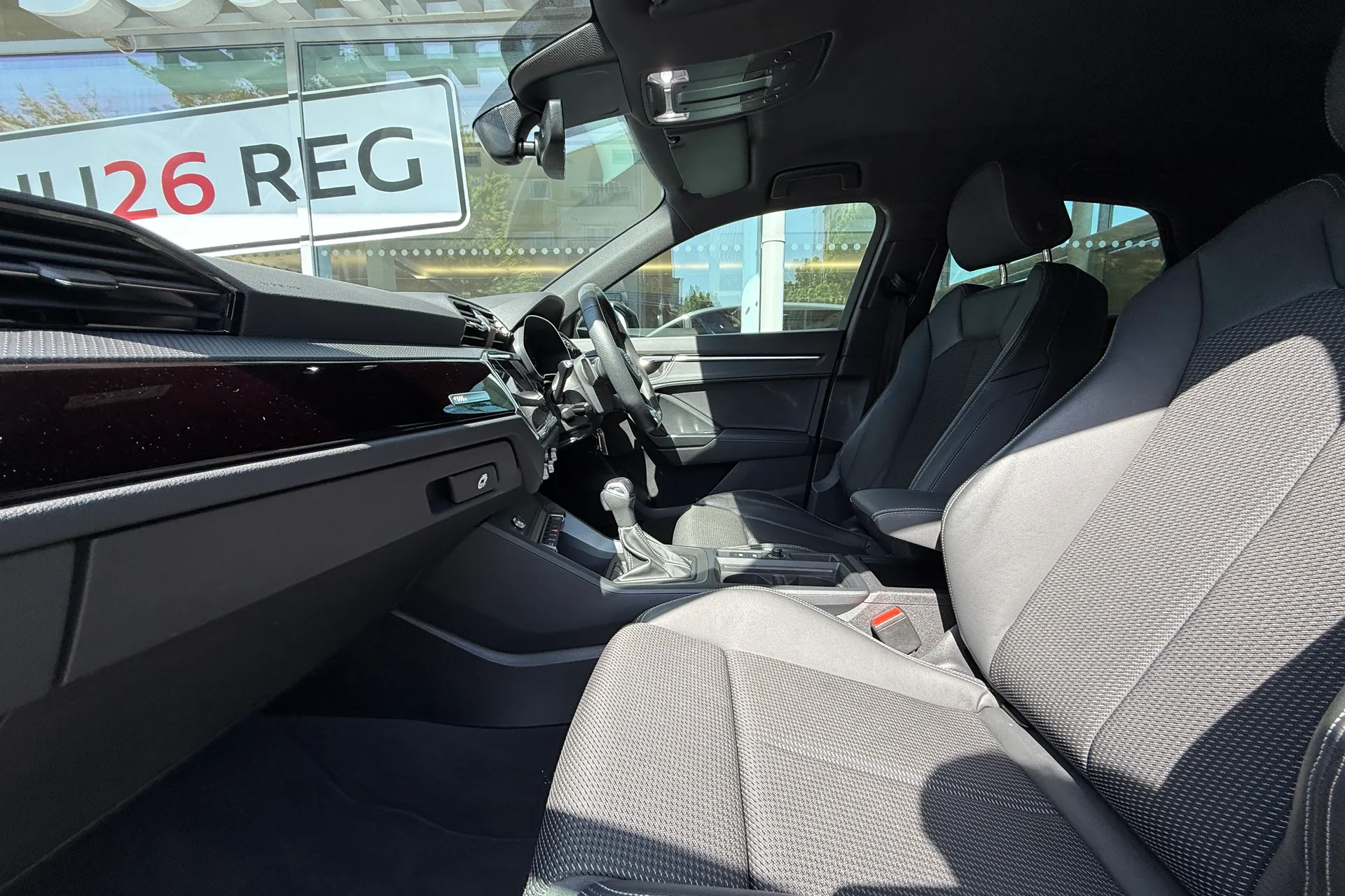 Audi Q3 thumbnail image number 56
