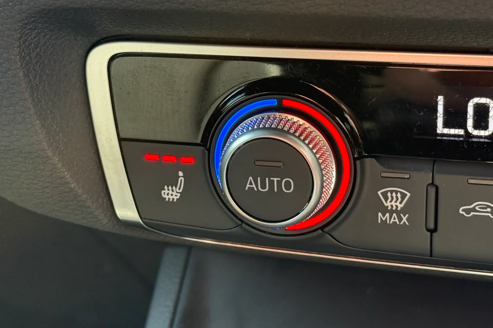 Audi Q3 thumbnail image number 8