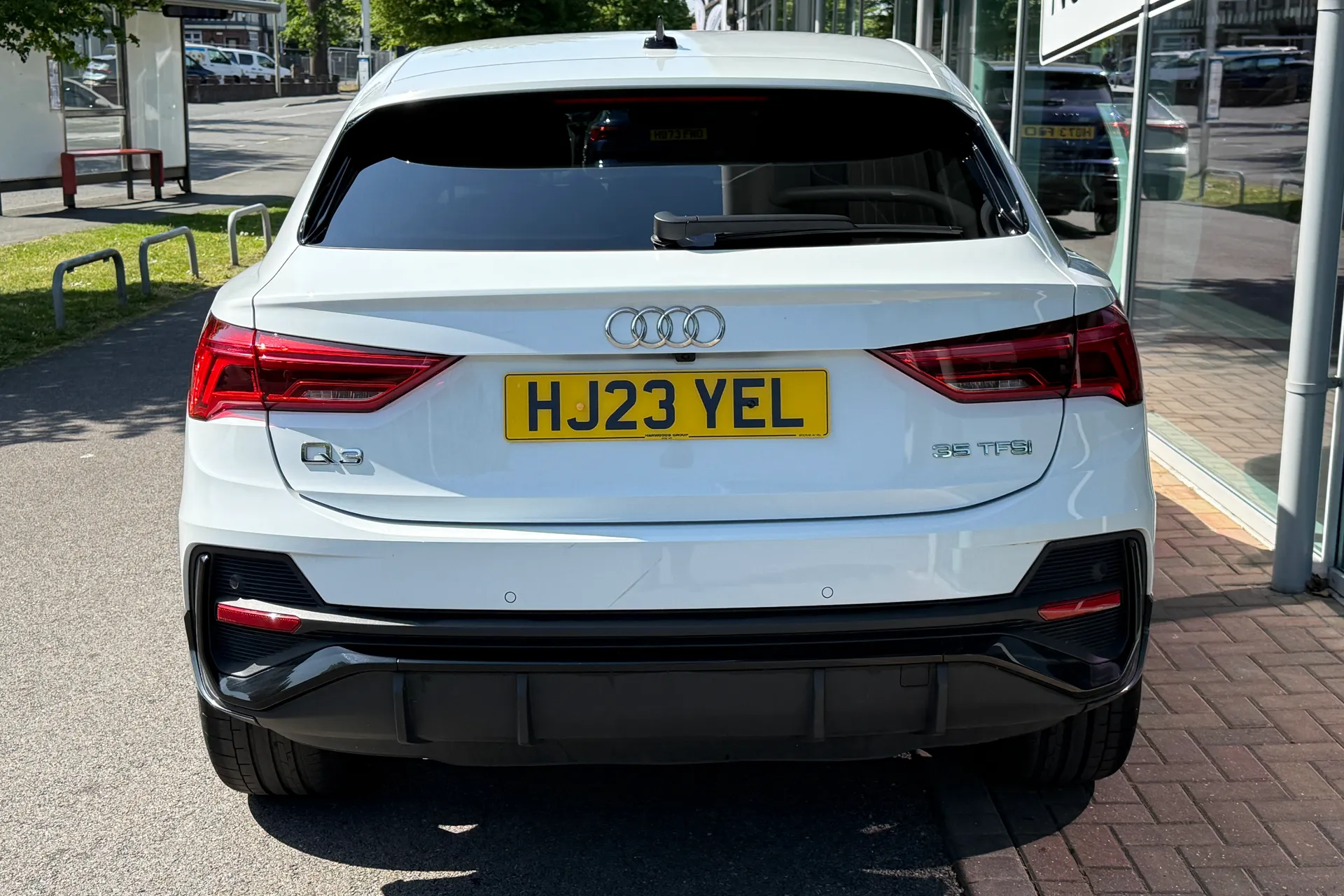 Audi Q3 thumbnail image number 50
