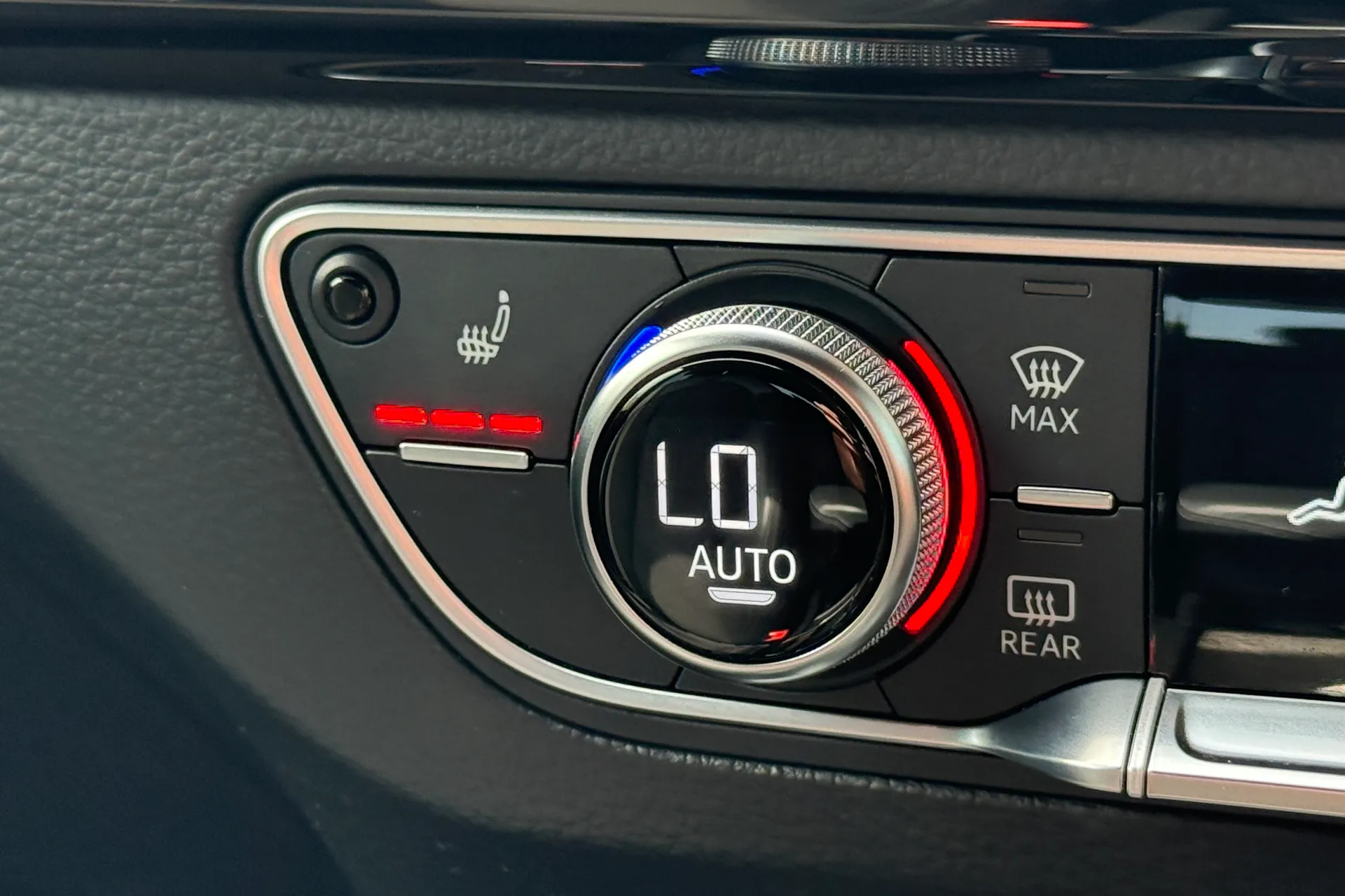 Audi Q5 thumbnail image number 9
