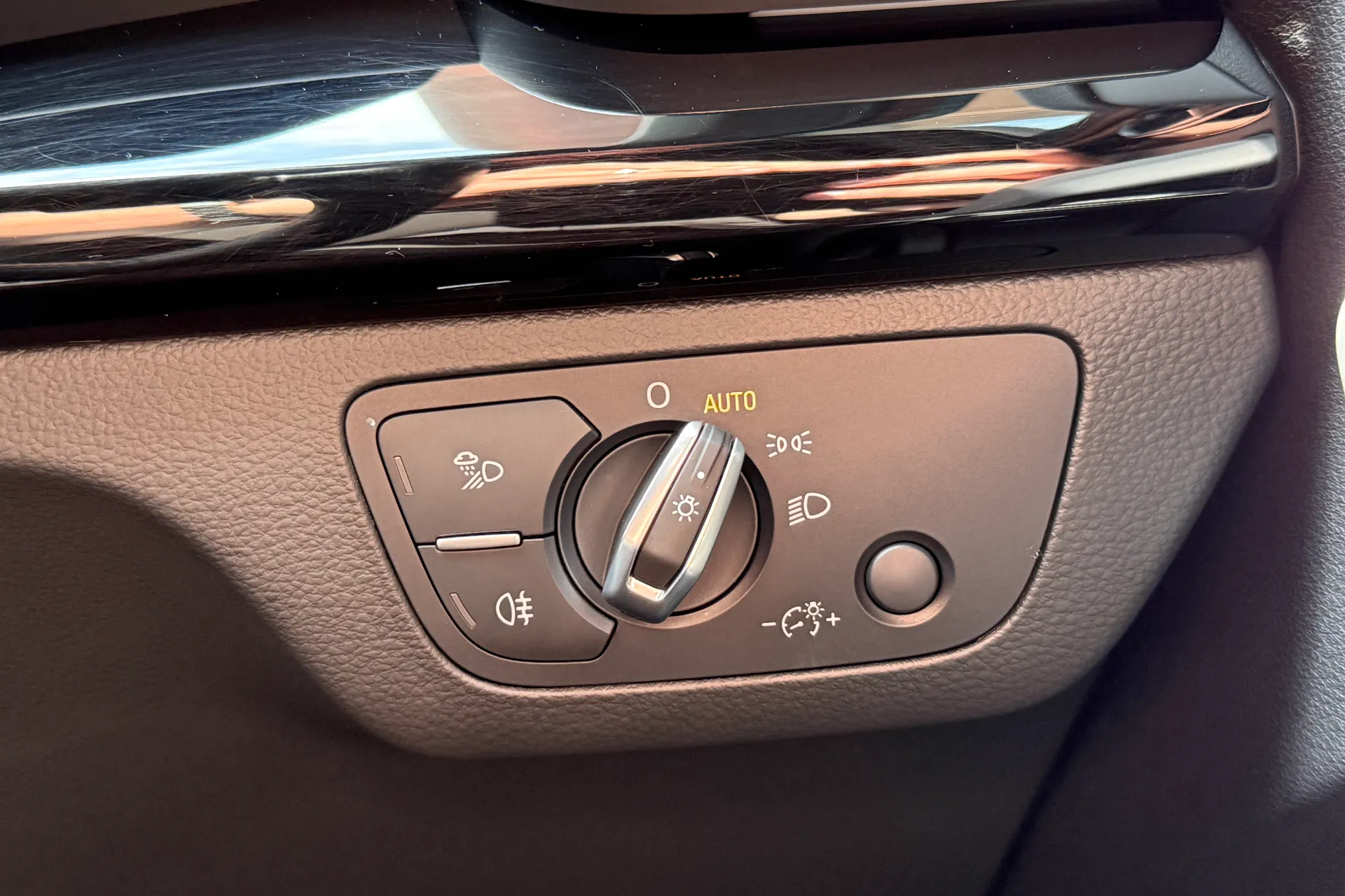 Audi Q5 thumbnail image number 28