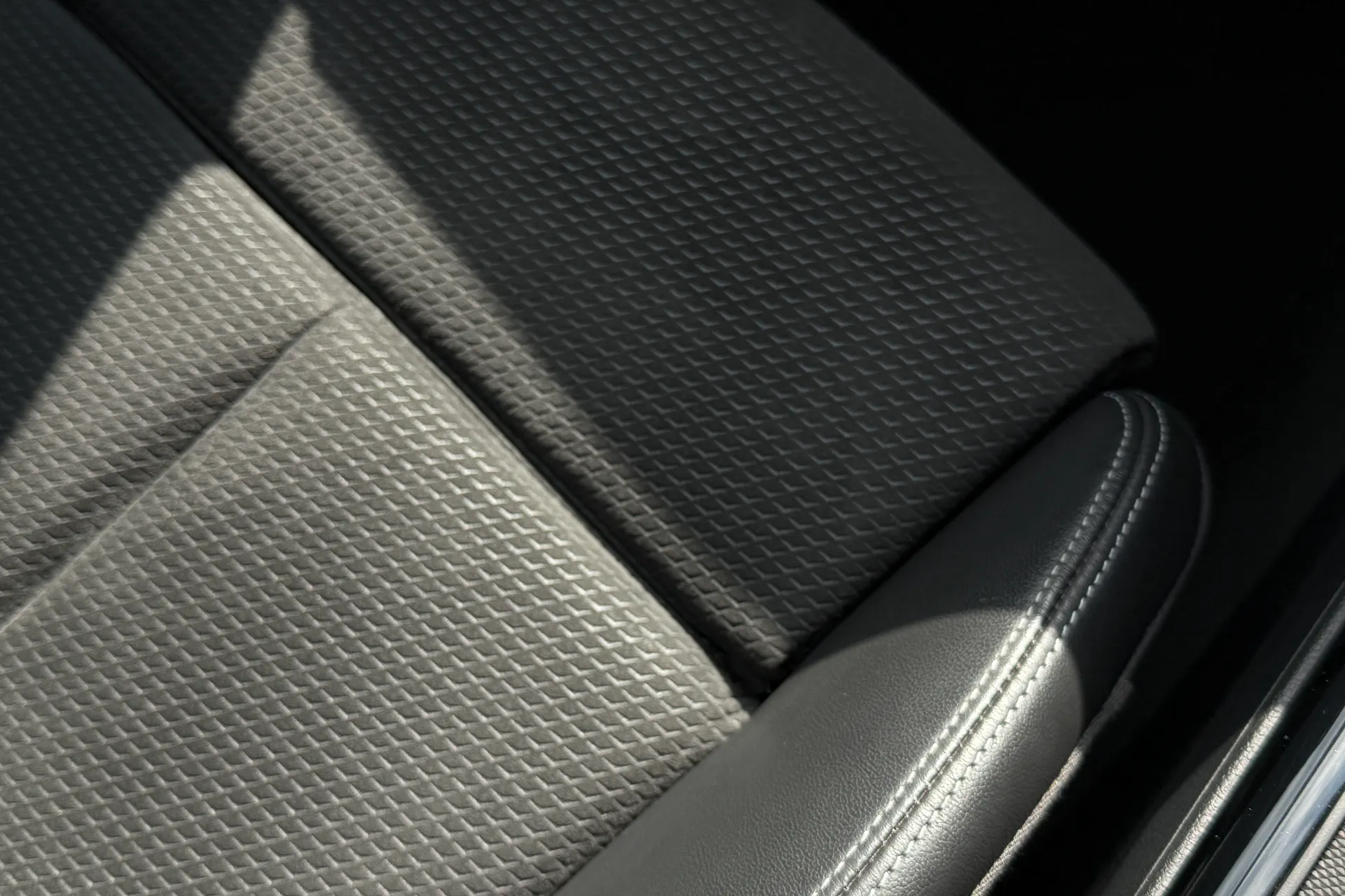 Audi Q5 thumbnail image number 37