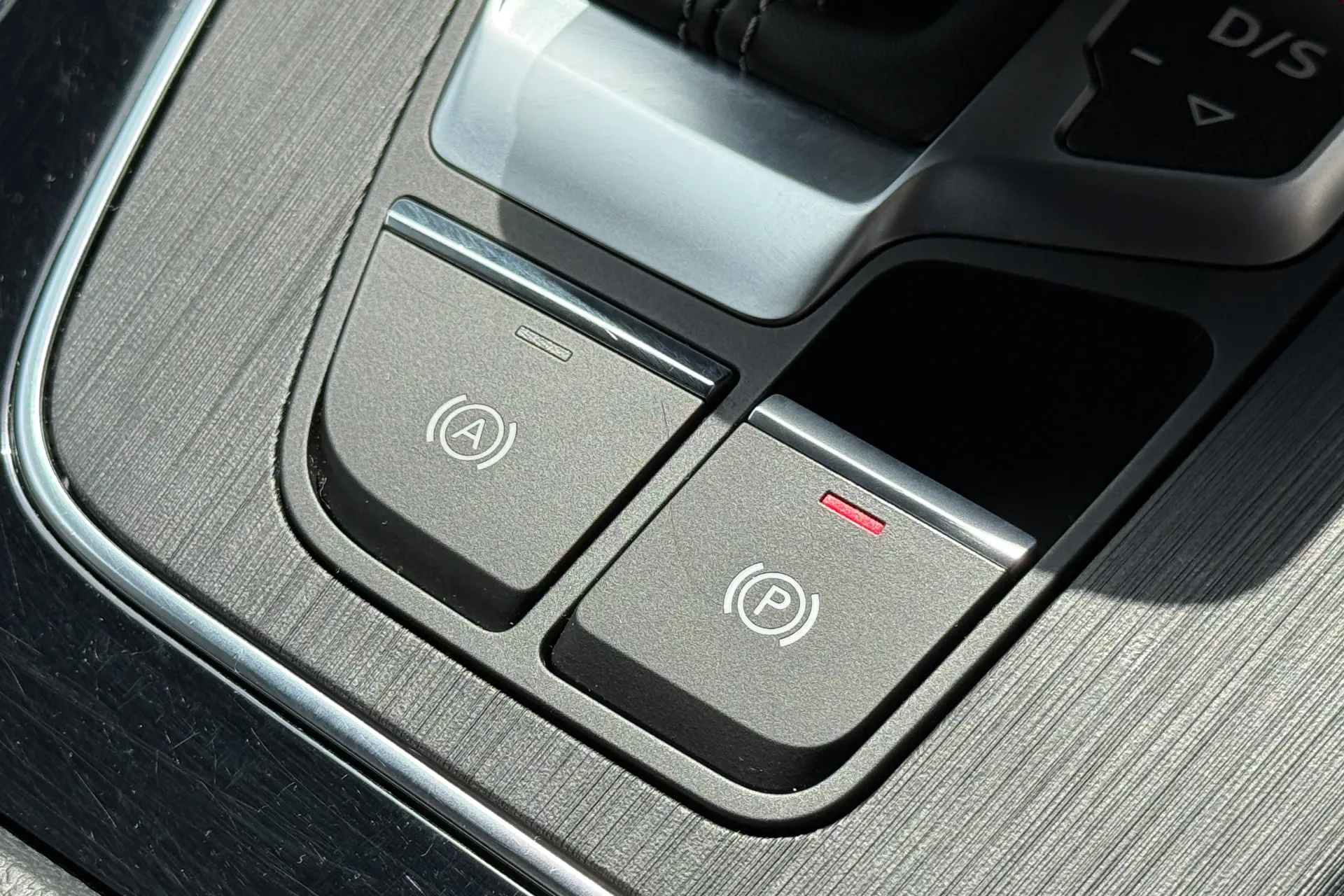 Audi Q5 thumbnail image number 32