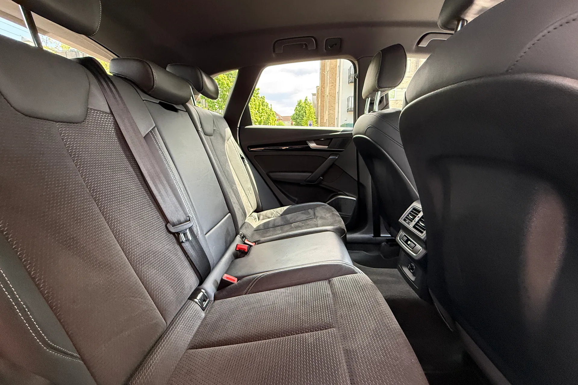 Audi Q5 thumbnail image number 50