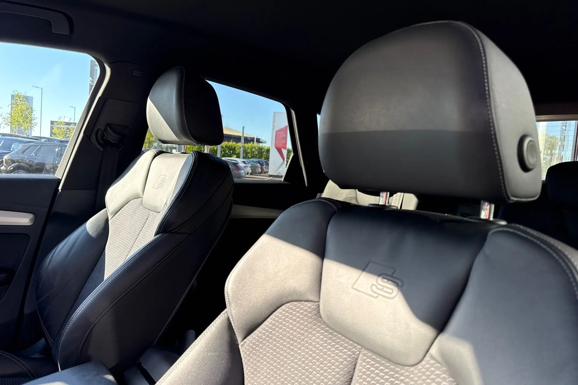 Audi Q5 thumbnail image number 43