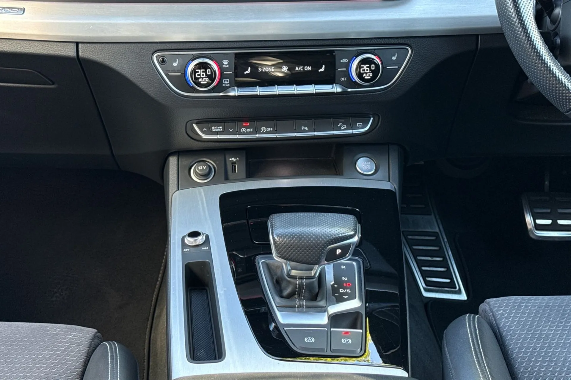 Audi Q5 thumbnail image number 50