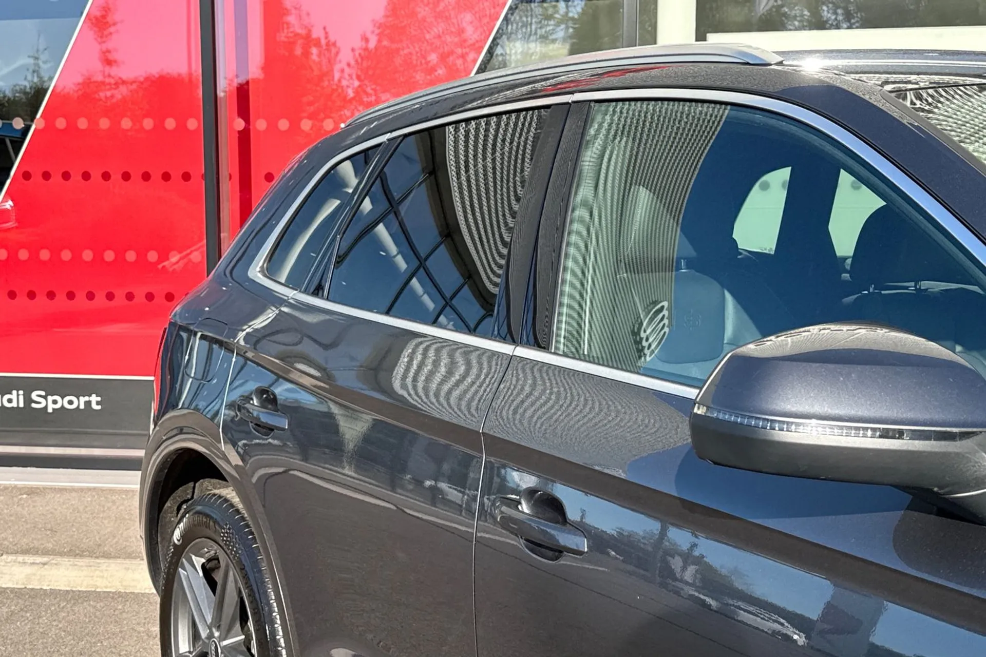 Audi Q5 thumbnail image number 24