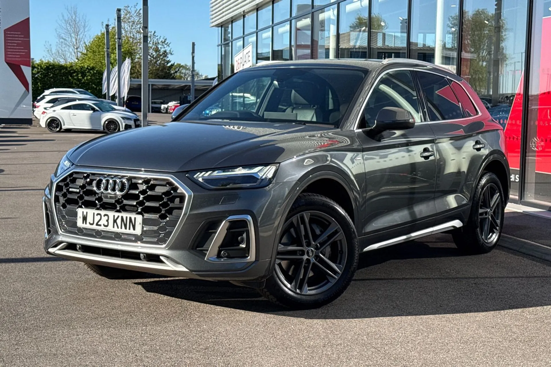 Audi Q5 thumbnail image number 14