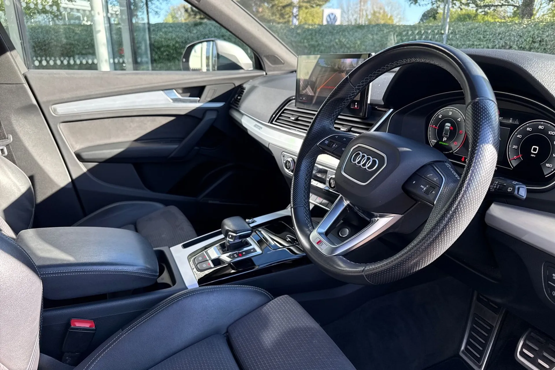 Audi Q5 thumbnail image number 15