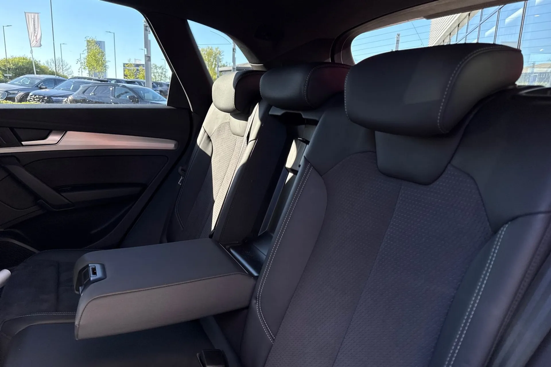 Audi Q5 thumbnail image number 45