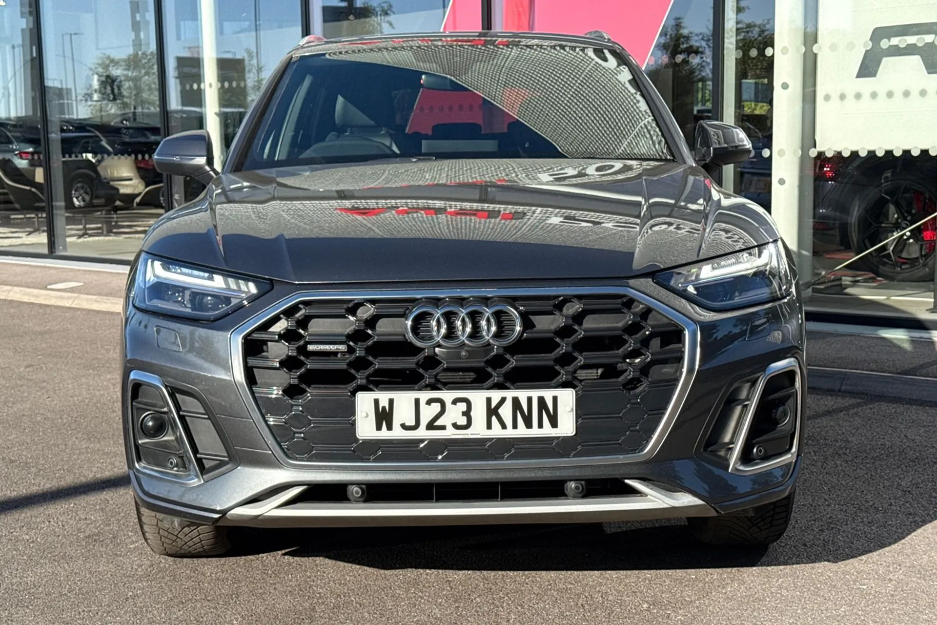 Audi Q5 thumbnail image number 10