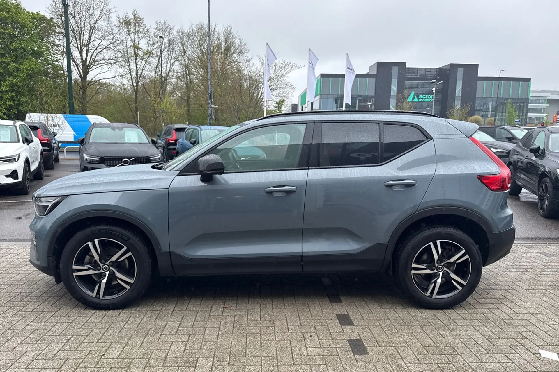 Volvo XC40 thumbnail image number 11