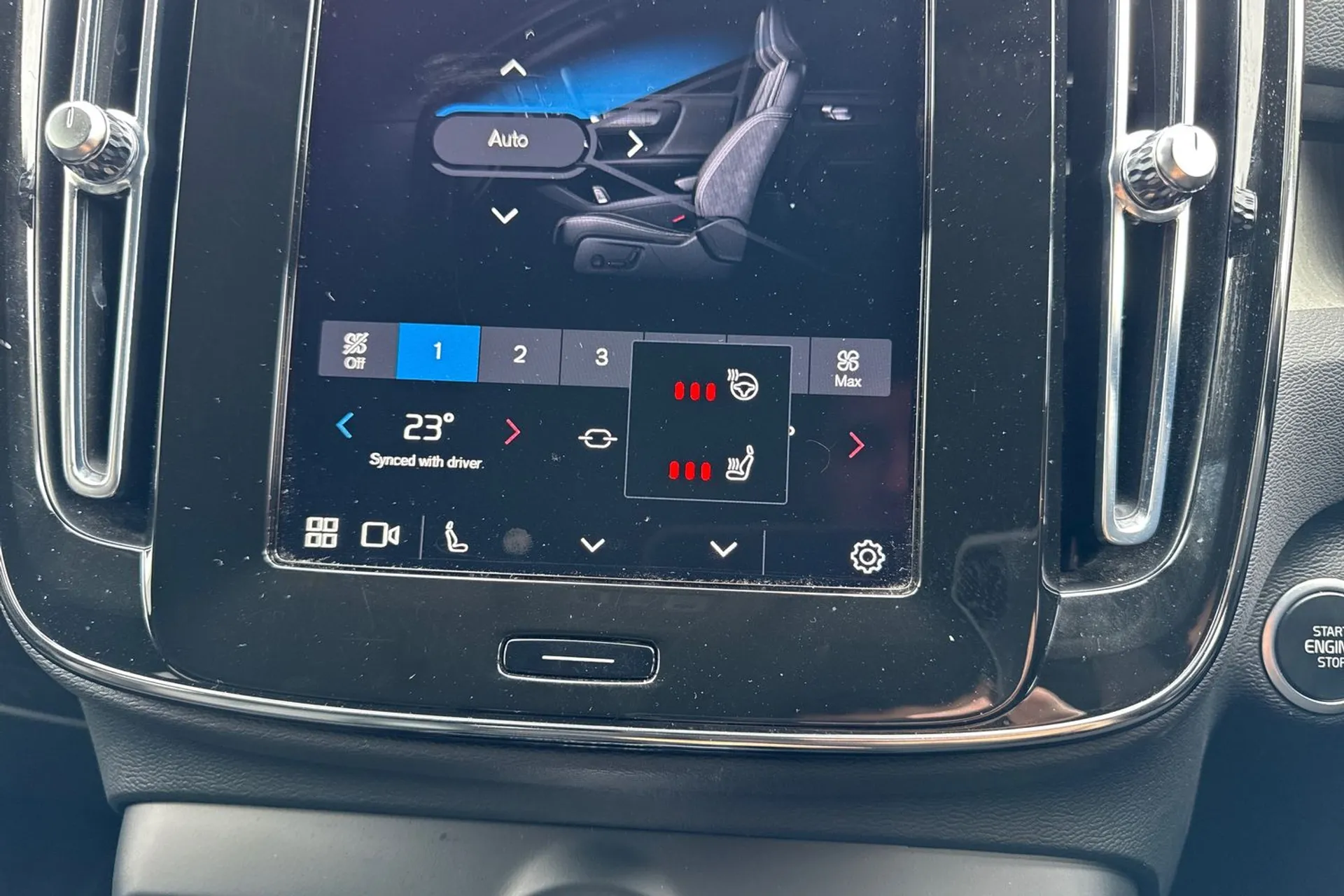 Volvo XC40 thumbnail image number 39