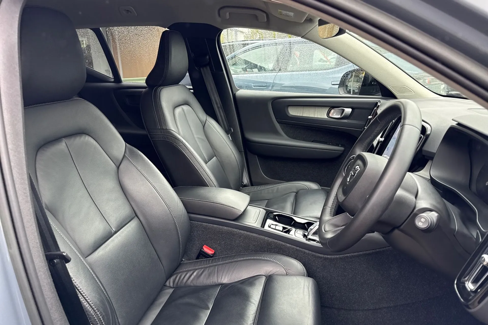 Volvo XC40 thumbnail image number 26