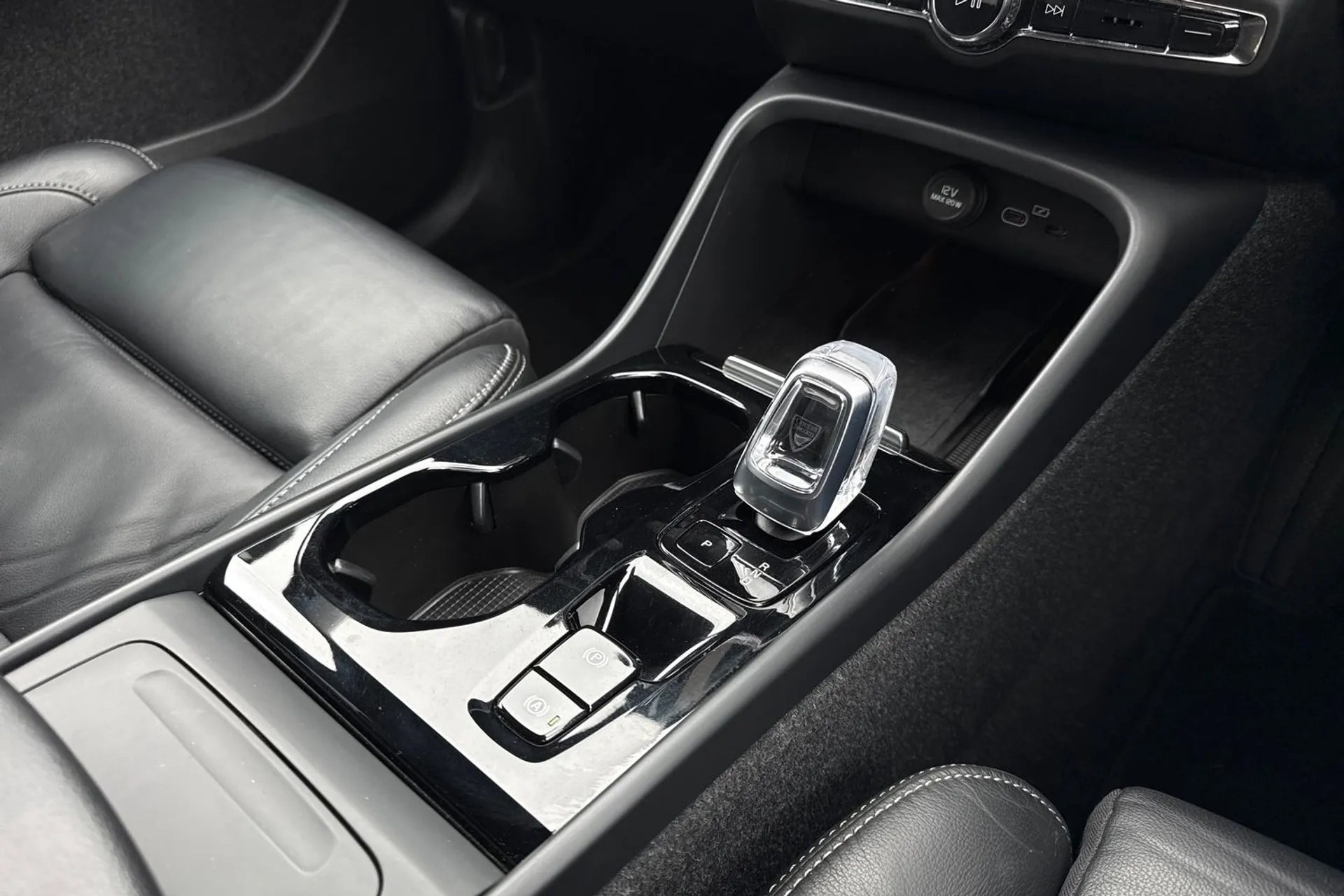 Volvo XC40 thumbnail image number 42