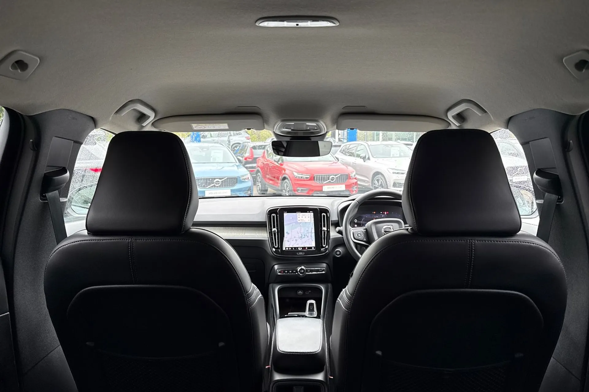 Volvo XC40 thumbnail image number 22