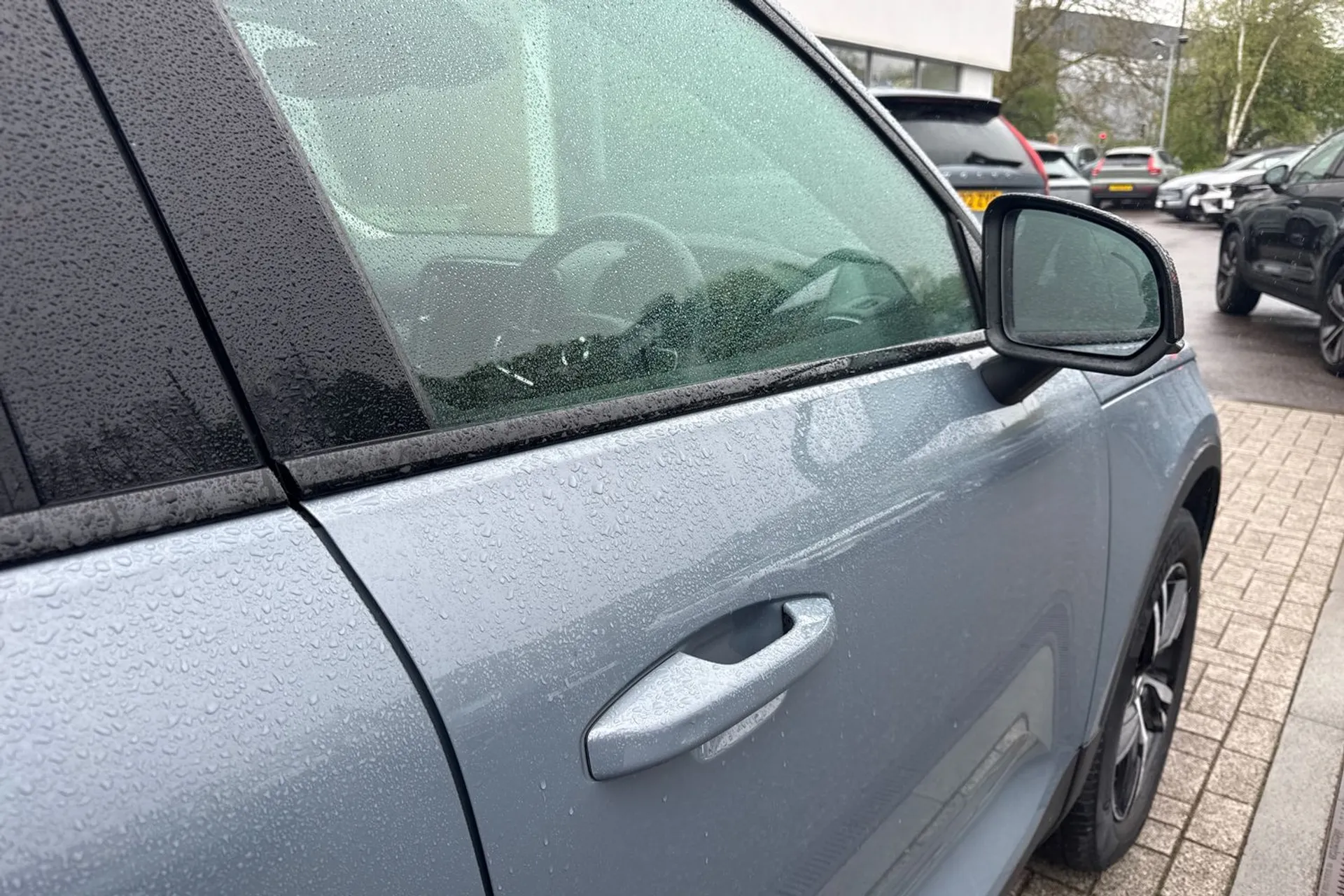 Volvo XC40 thumbnail image number 17