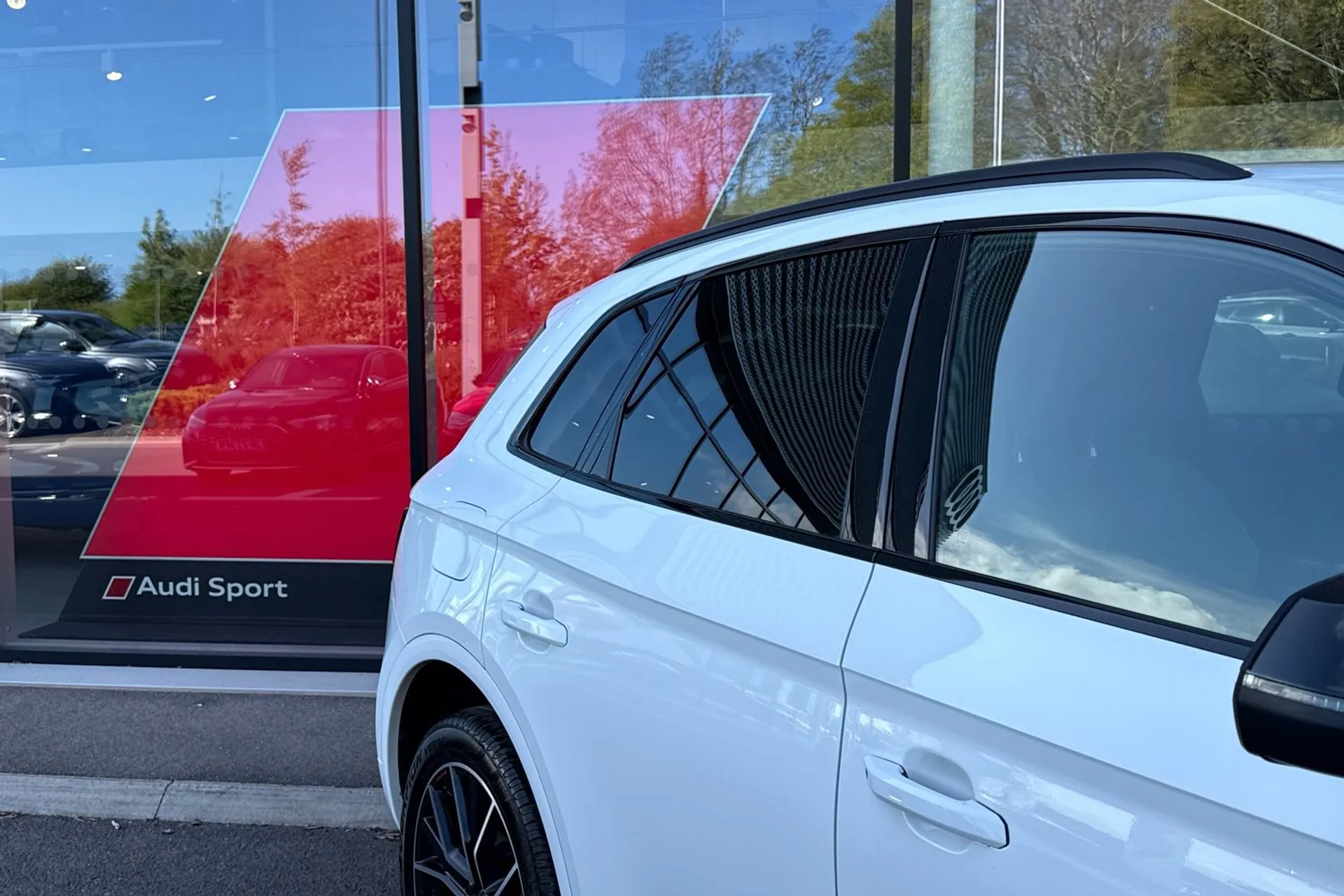 Audi Q5 thumbnail image number 21