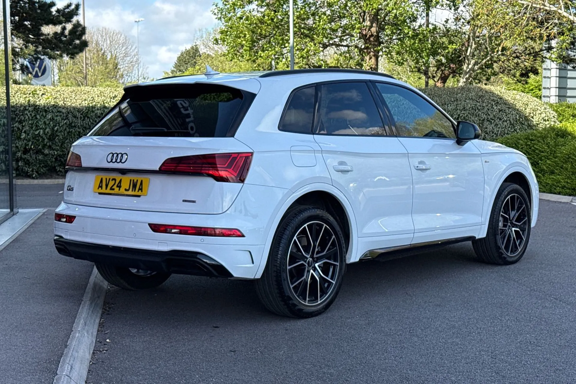 Audi Q5 thumbnail image number 11