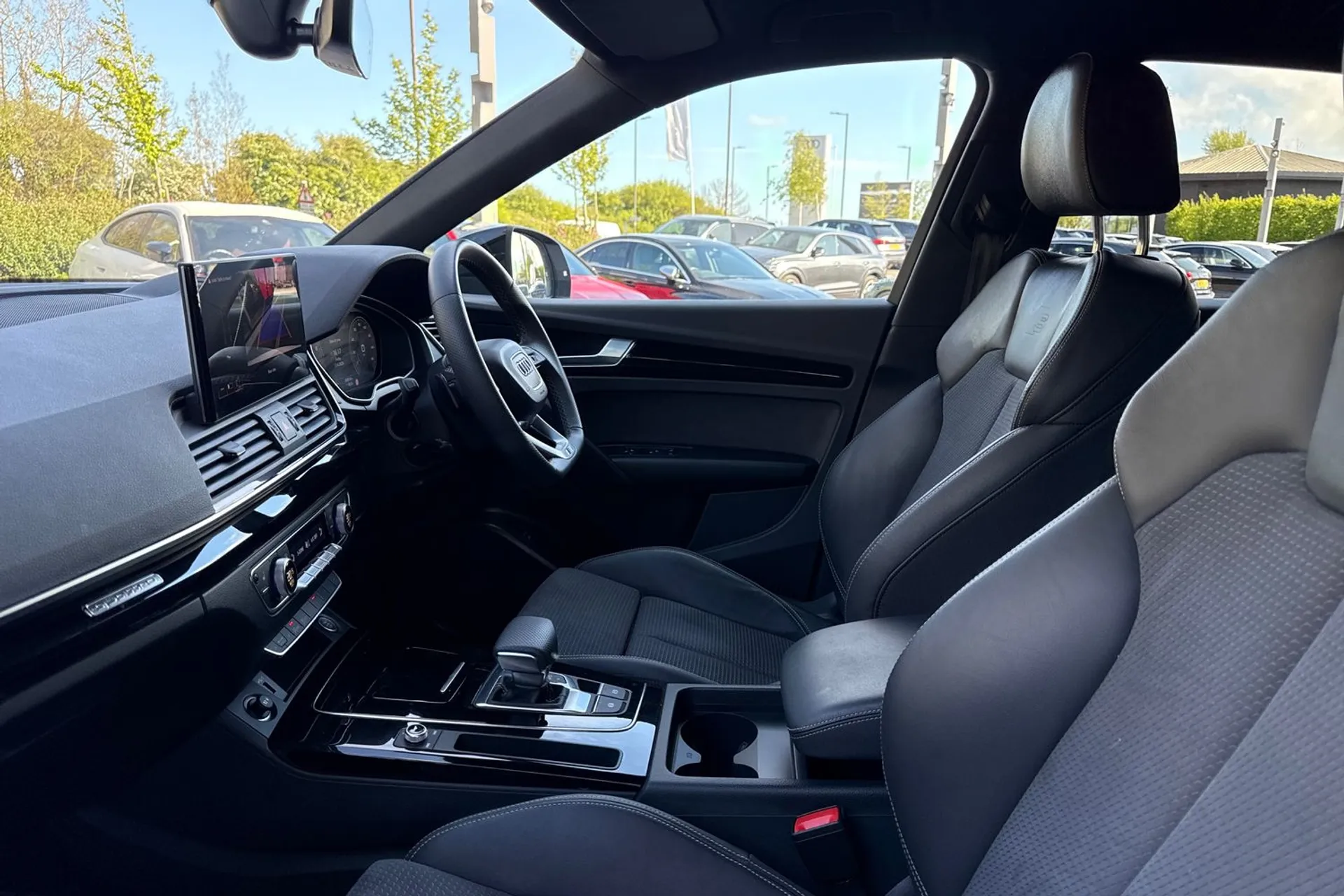 Audi Q5 thumbnail image number 43