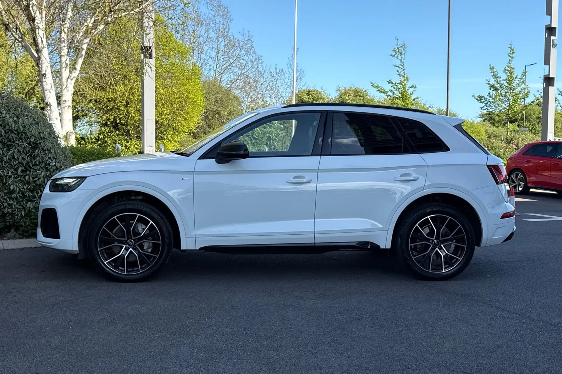 Audi Q5 thumbnail image number 17