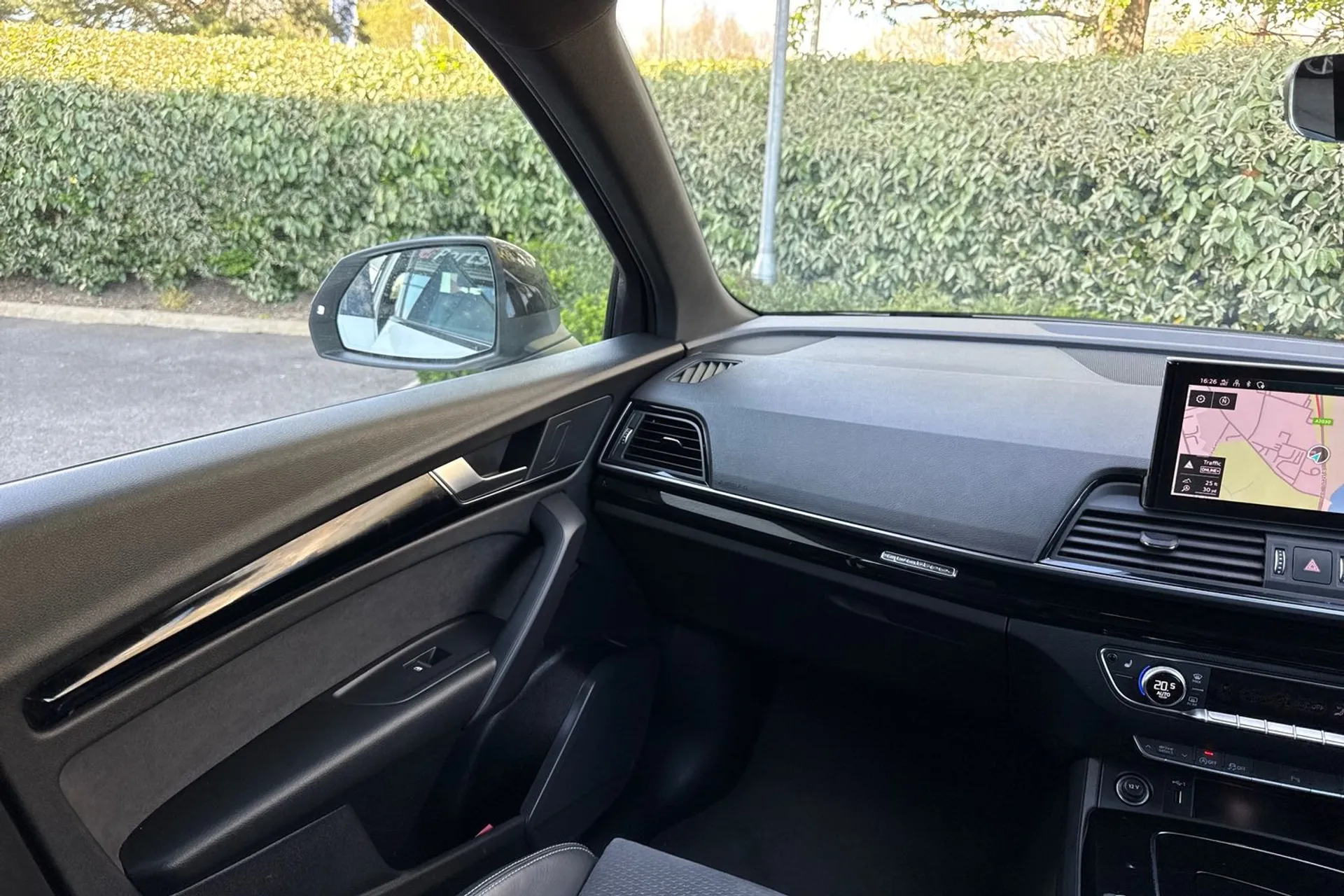 Audi Q5 thumbnail image number 45