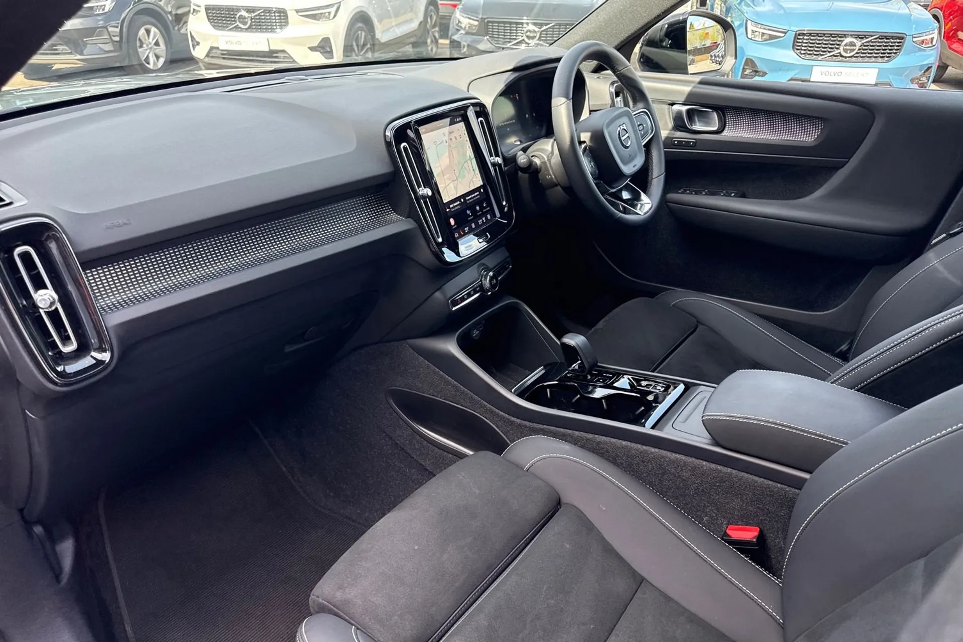 Volvo XC40 thumbnail image number 27