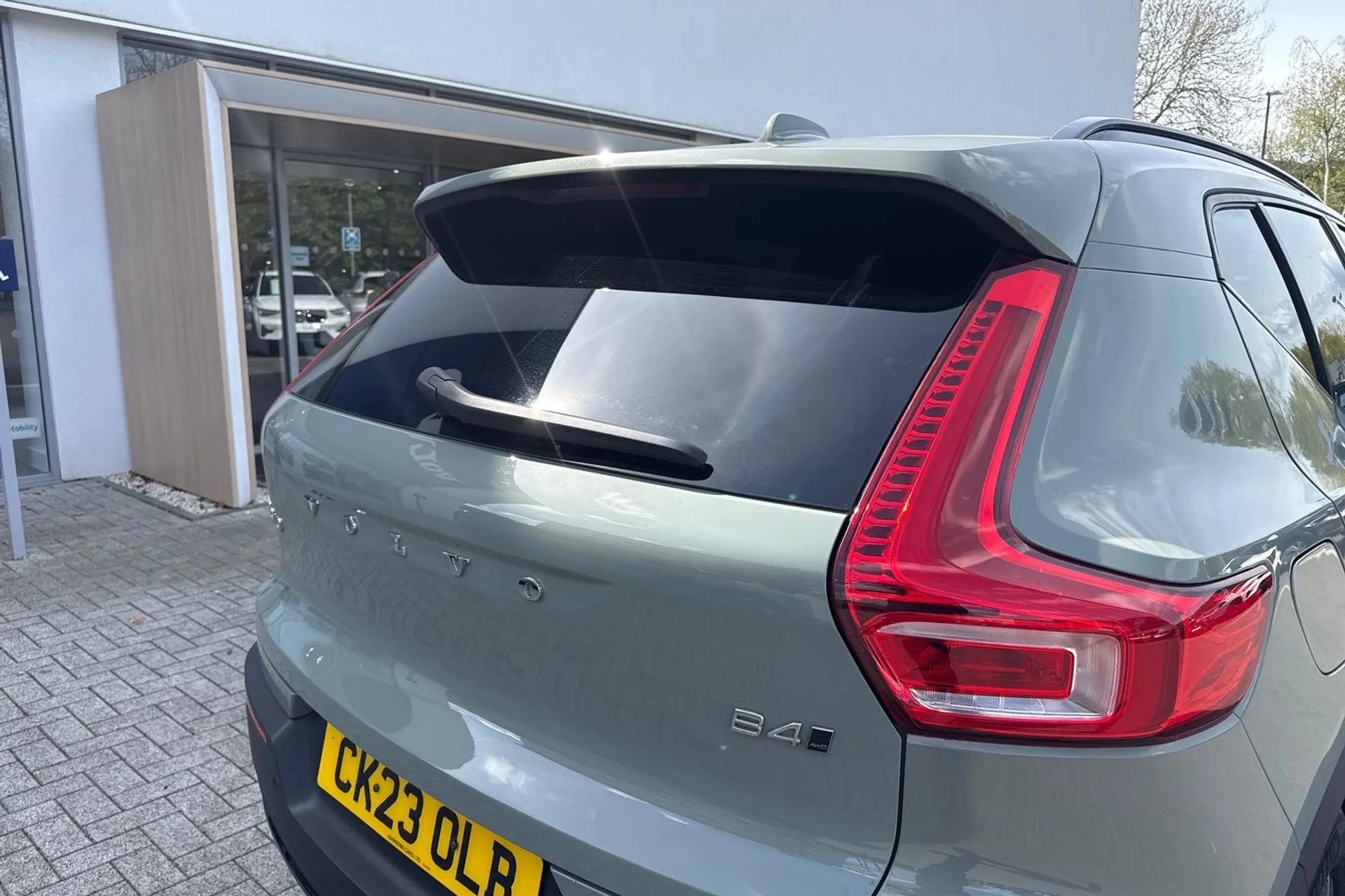 Volvo XC40 thumbnail image number 16