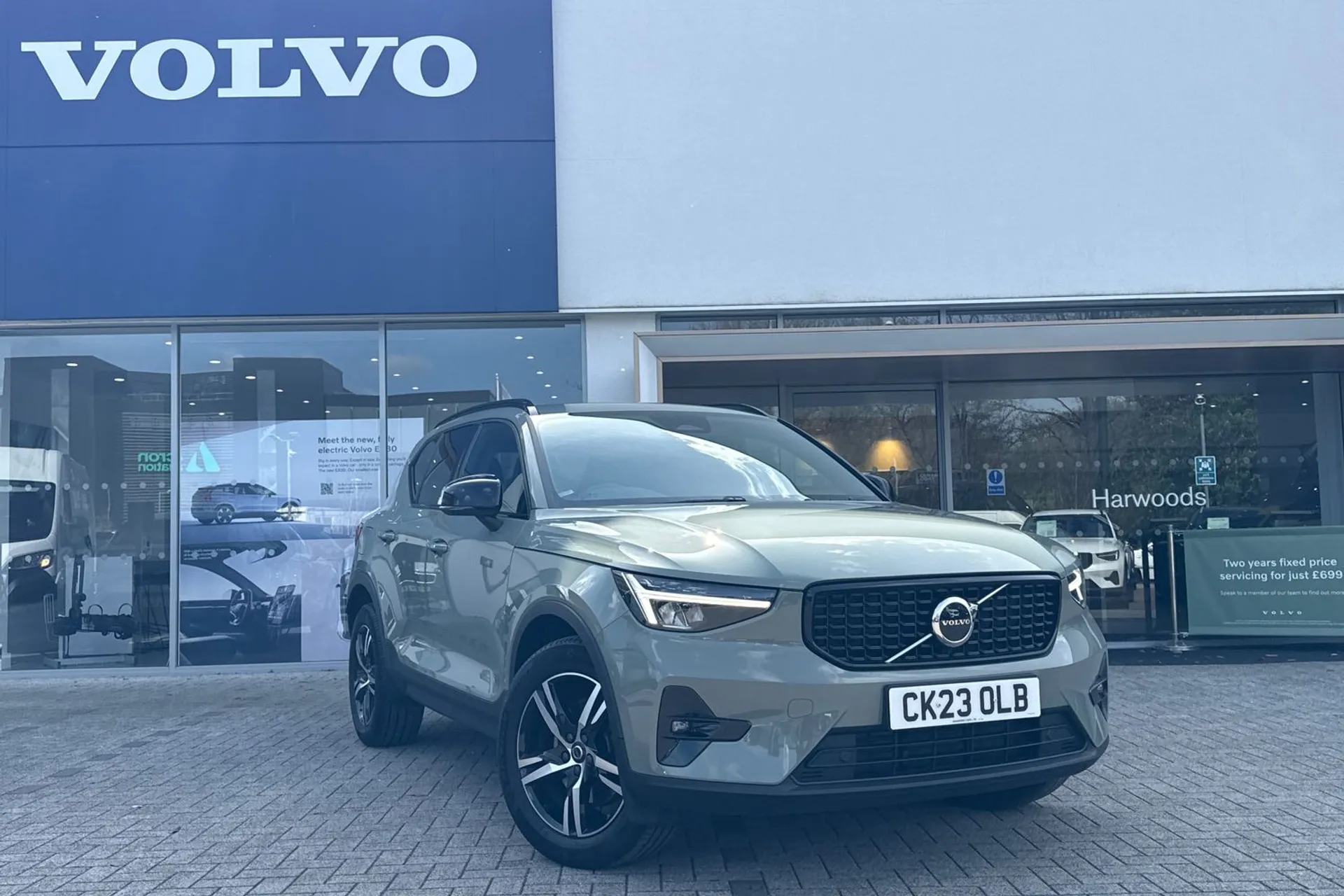 Volvo XC40 focused image
