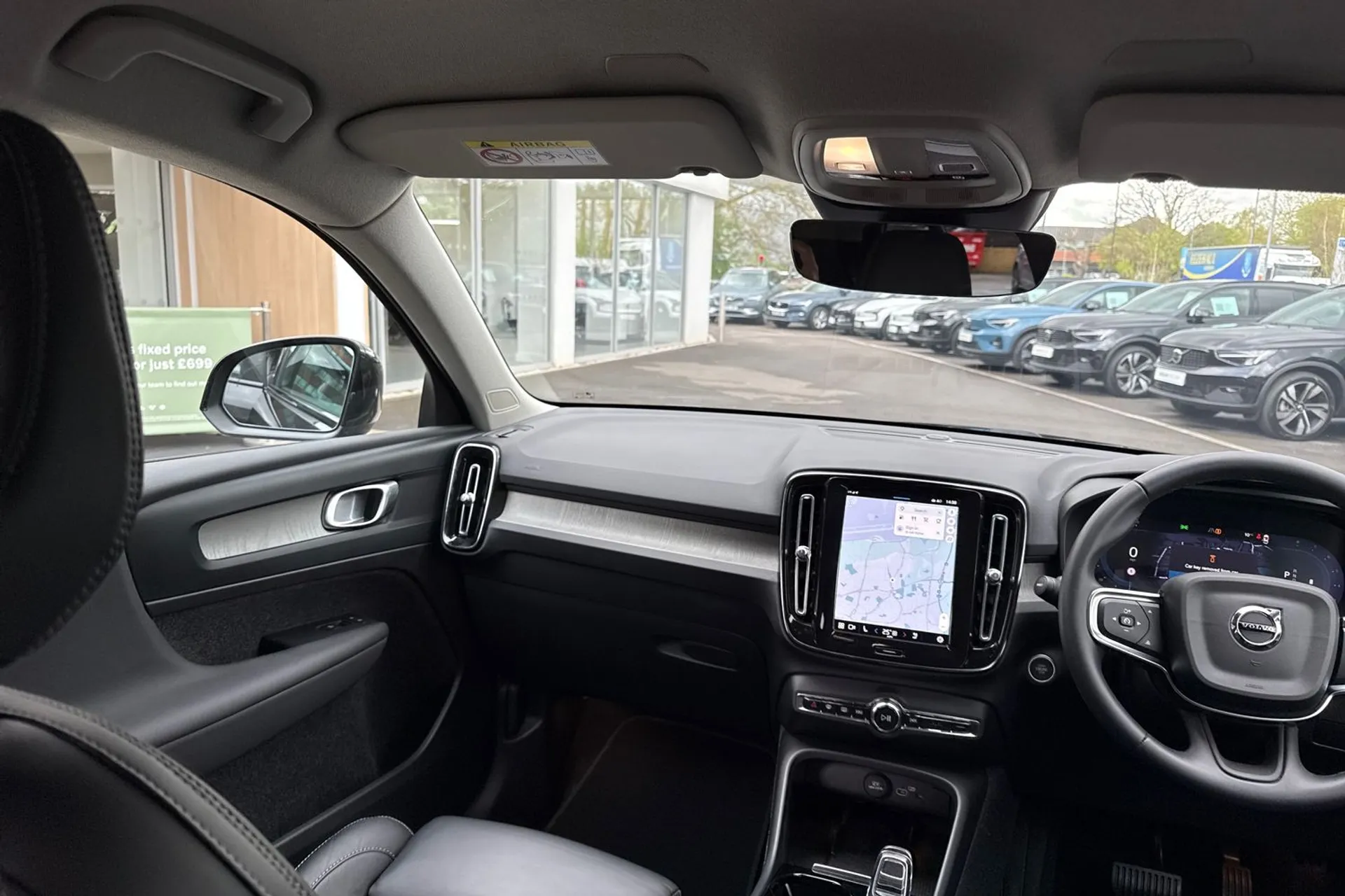 Volvo XC40 thumbnail image number 32