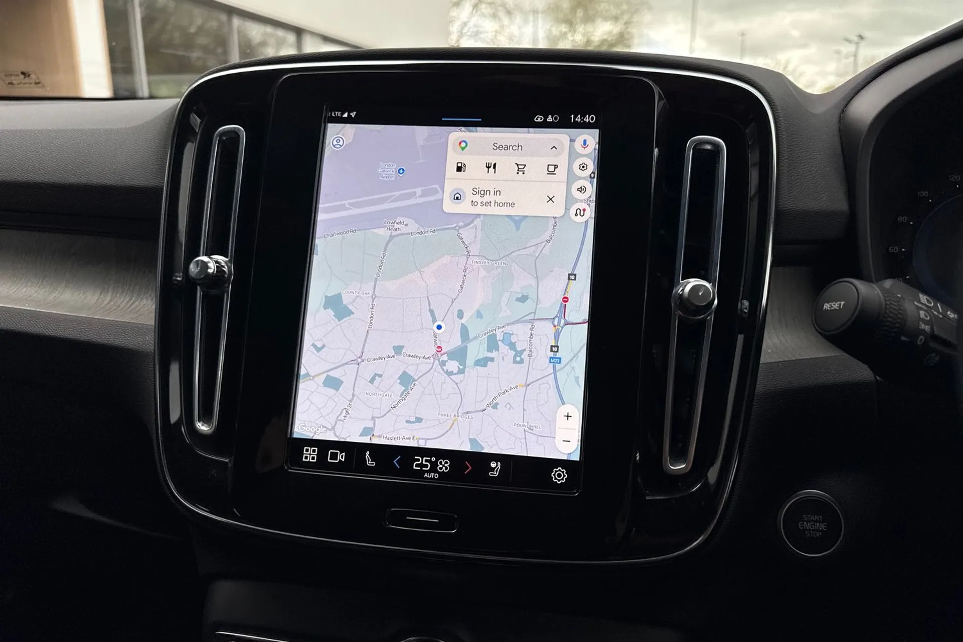 Volvo XC40 thumbnail image number 5