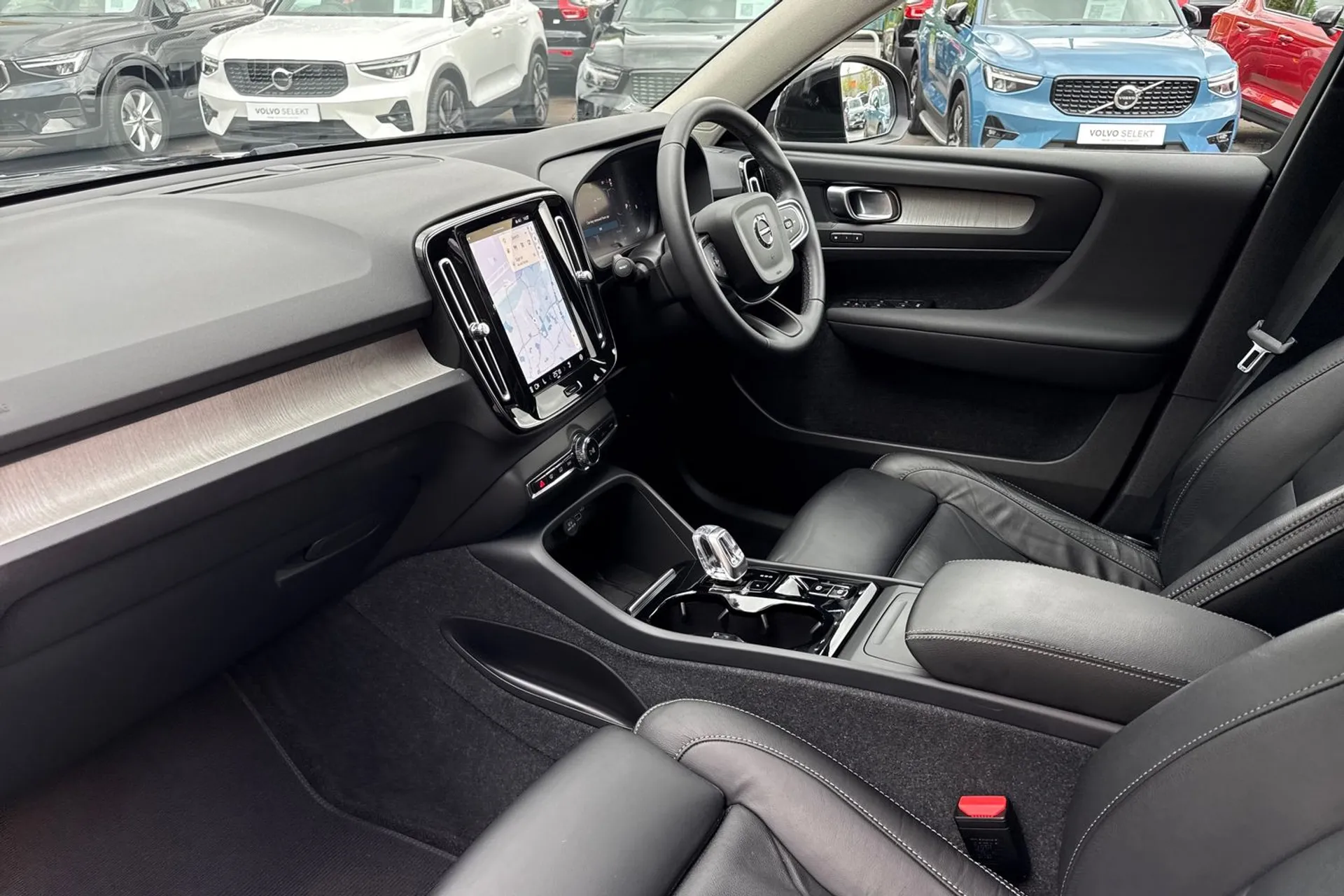 Volvo XC40 thumbnail image number 27