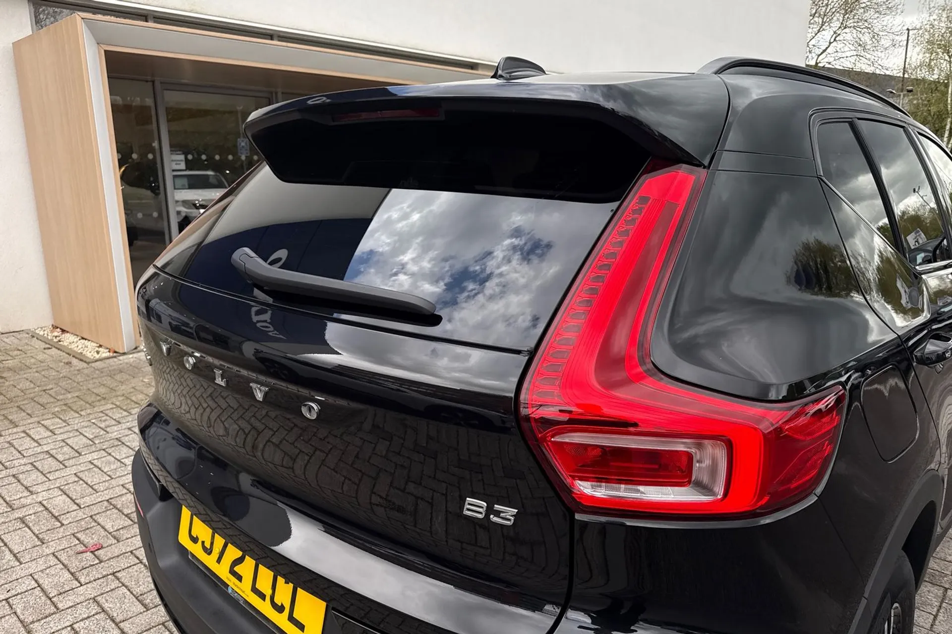 Volvo XC40 thumbnail image number 16