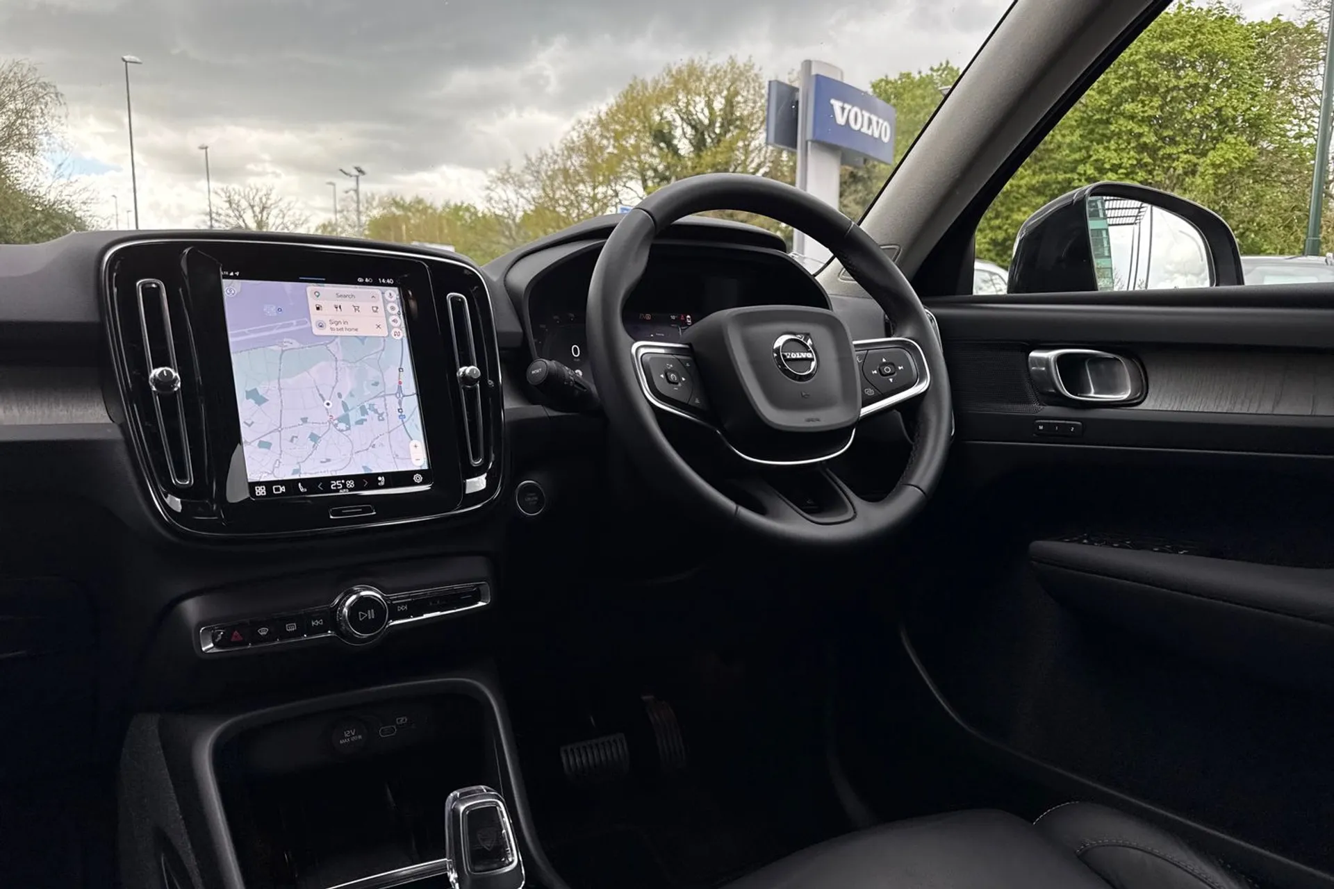 Volvo XC40 thumbnail image number 35