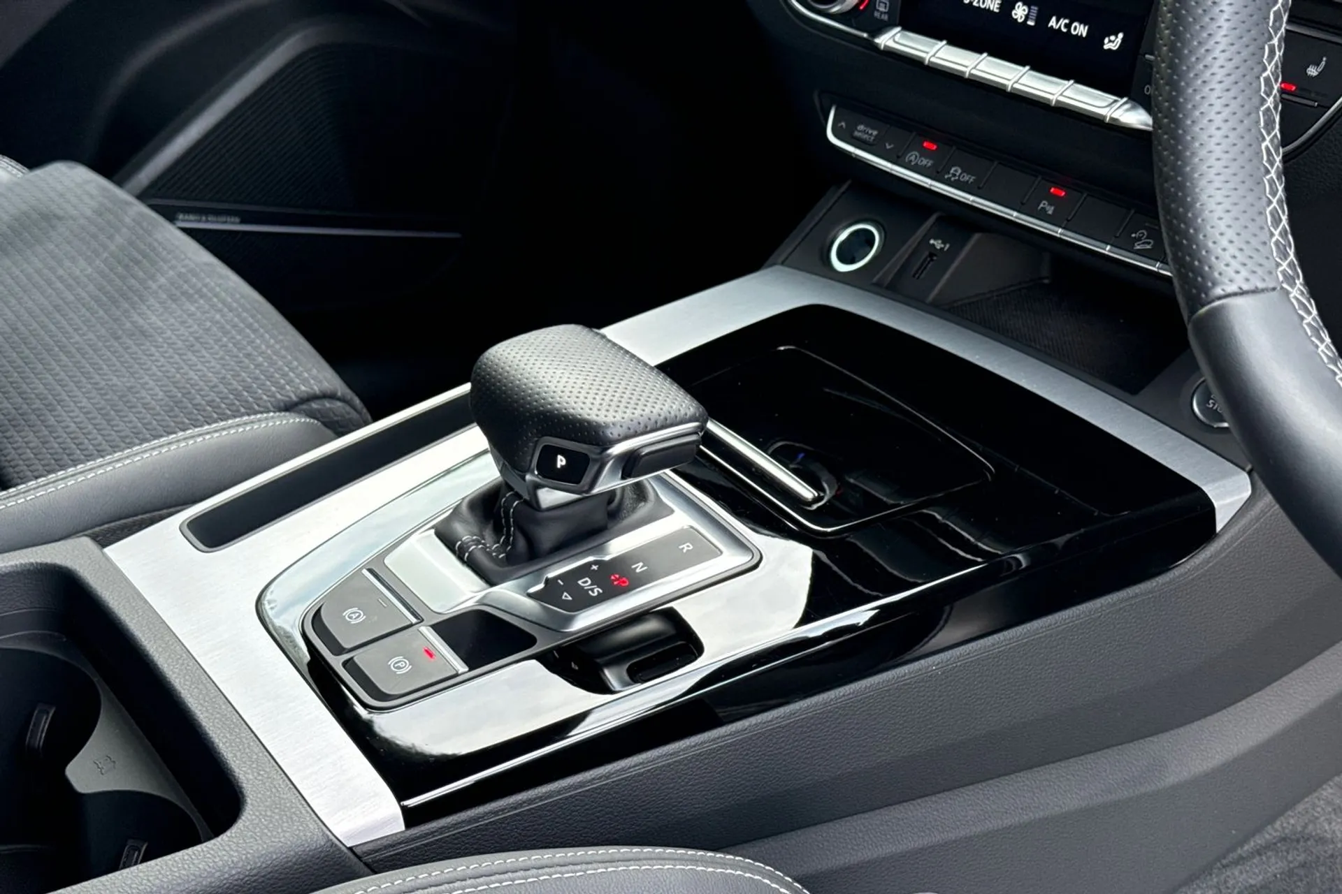 Audi Q5 thumbnail image number 20