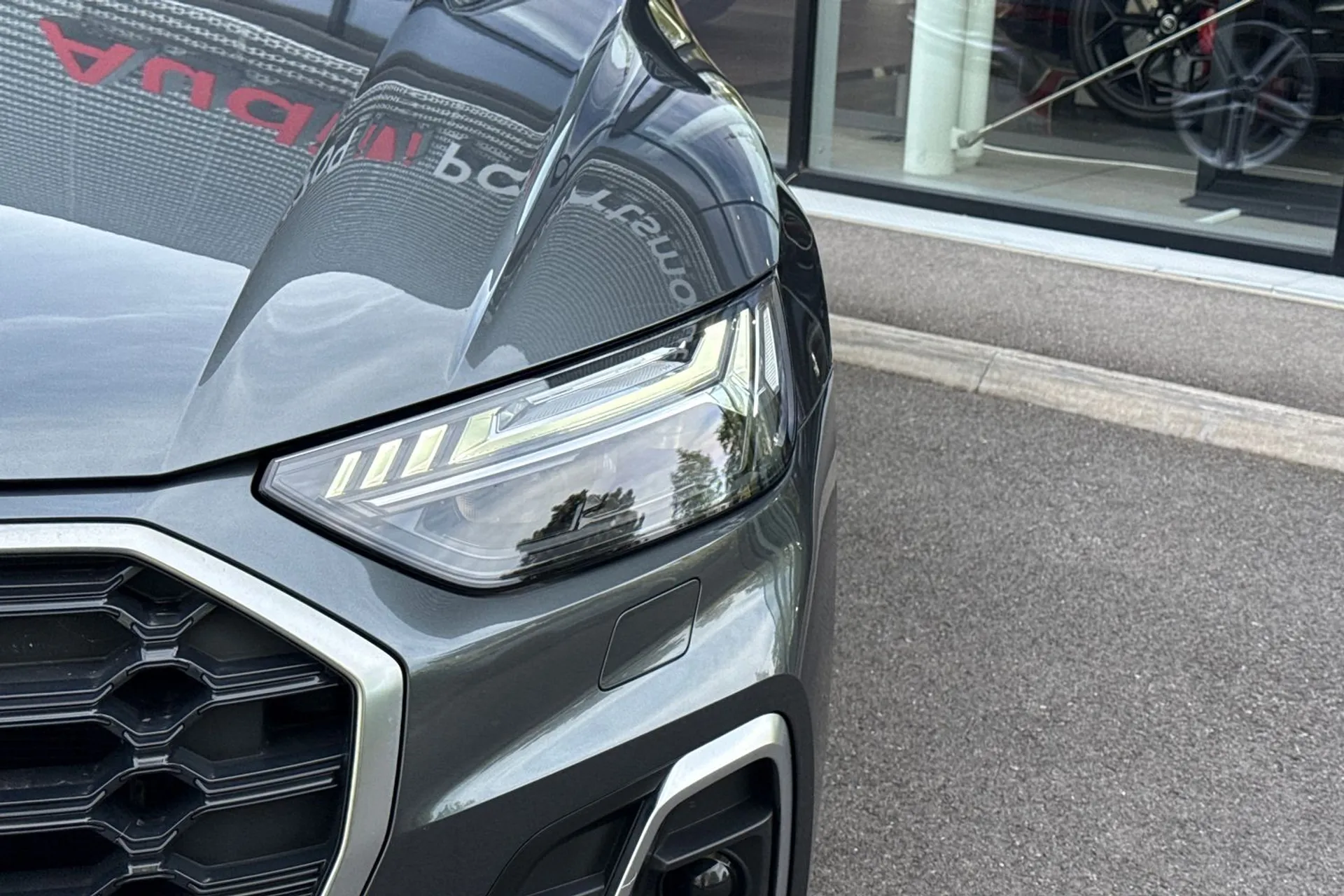 Audi Q5 thumbnail image number 18