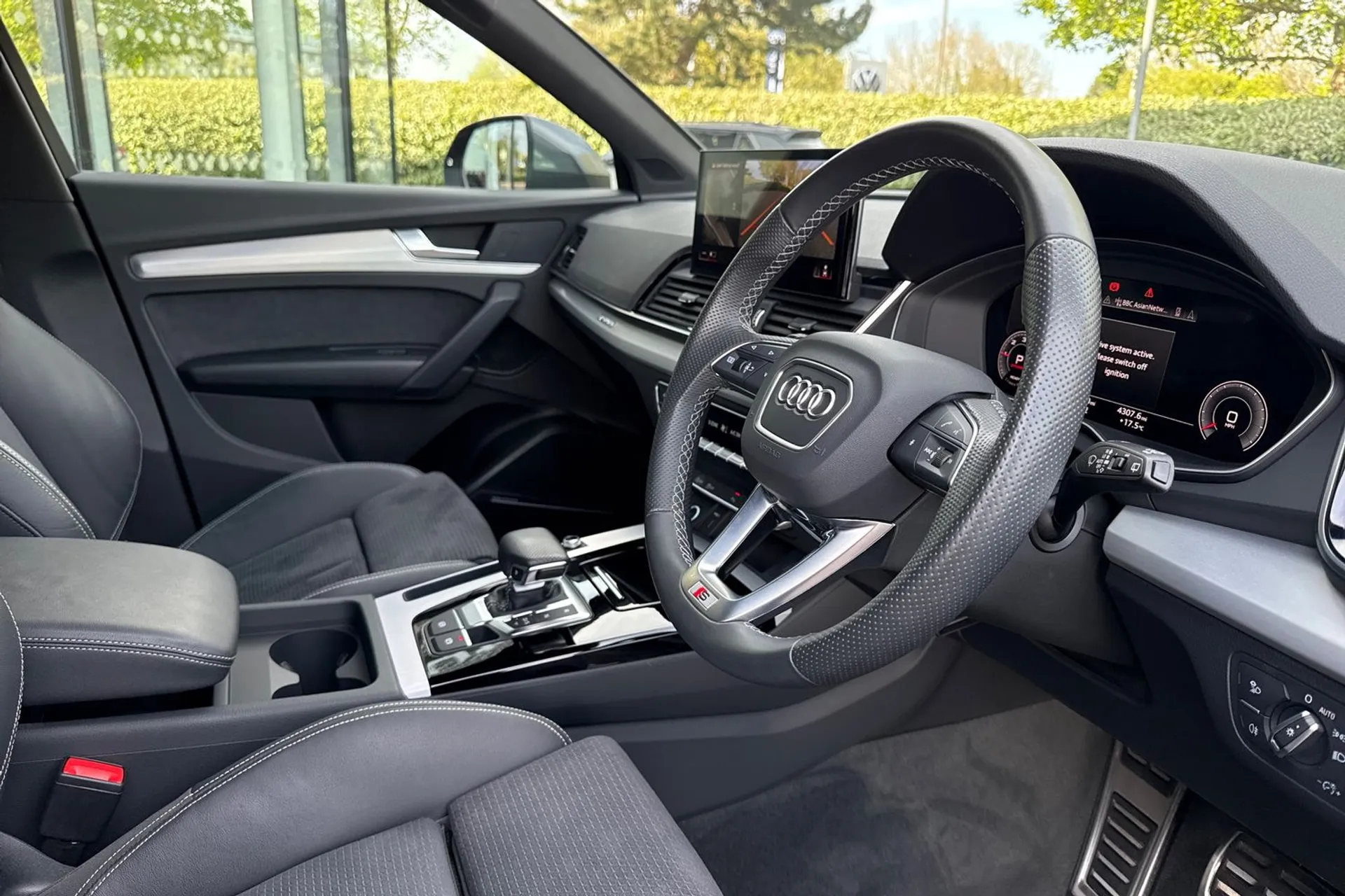 Audi Q5 thumbnail image number 28