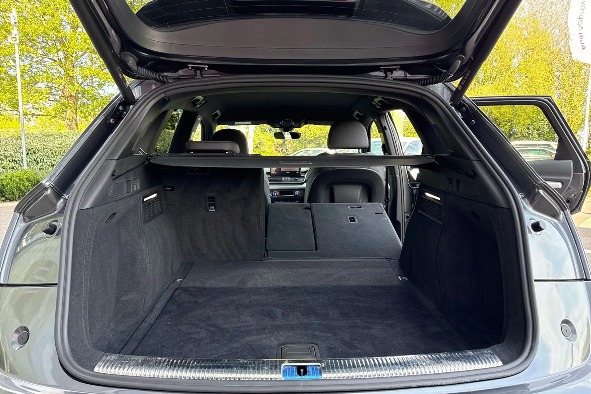 Audi Q5 thumbnail image number 43